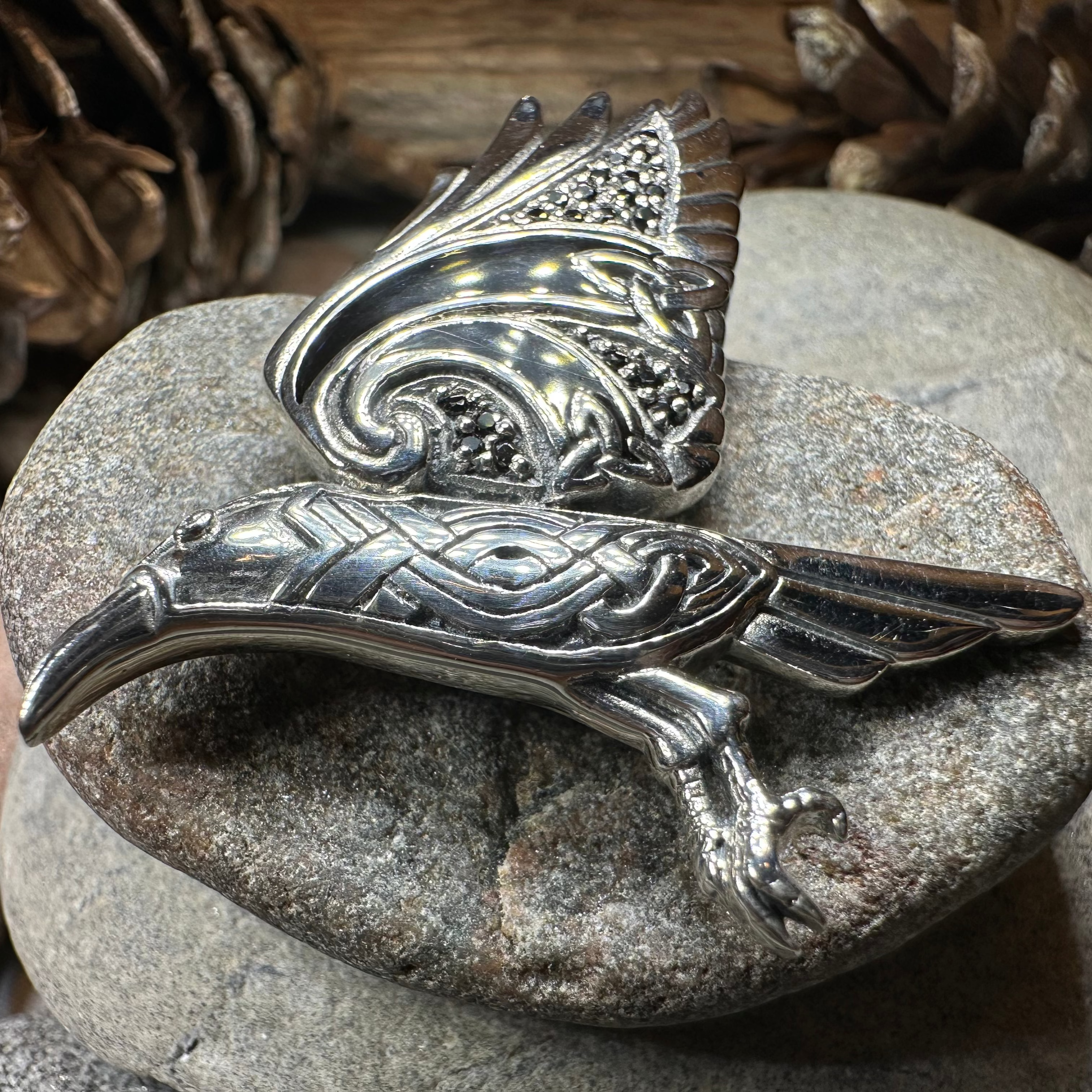 Celtic Raven Necklace - Ashild Viking Jewelry for Women, Handmade Norse Pagan Pendant with Adjustable Chain - Perfect for LARP, Cosplay, and Medieval Fashion