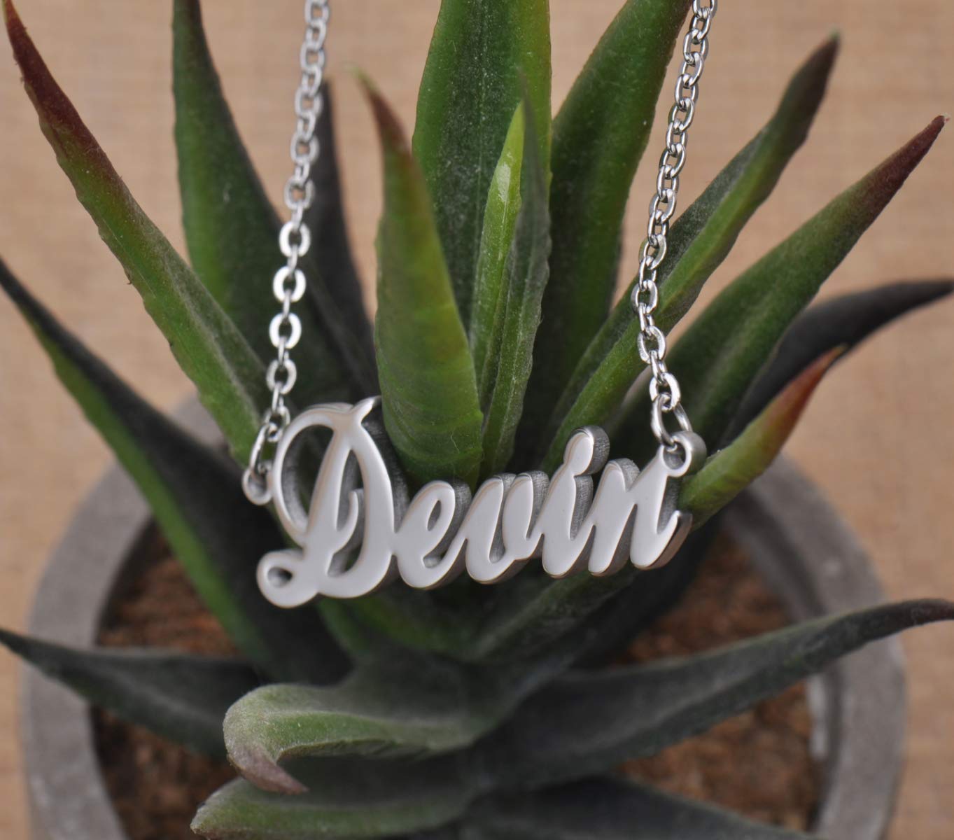 Personalized Name Necklace for Mom - Stainless Steel Custom Engraved Jewelry Gift for Women - Perfect for Mother's Day, Birthday & Anniversary Gifts