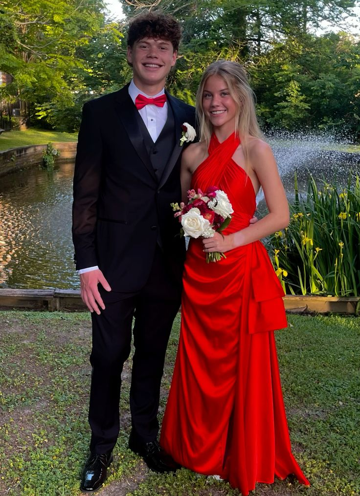 Elegant A-Line Red Long Prom Dresses for Women - Formal Evening Gown with Flowy Skirt | Perfect for Homecoming, Ball, Wedding Guest & Special Occasions