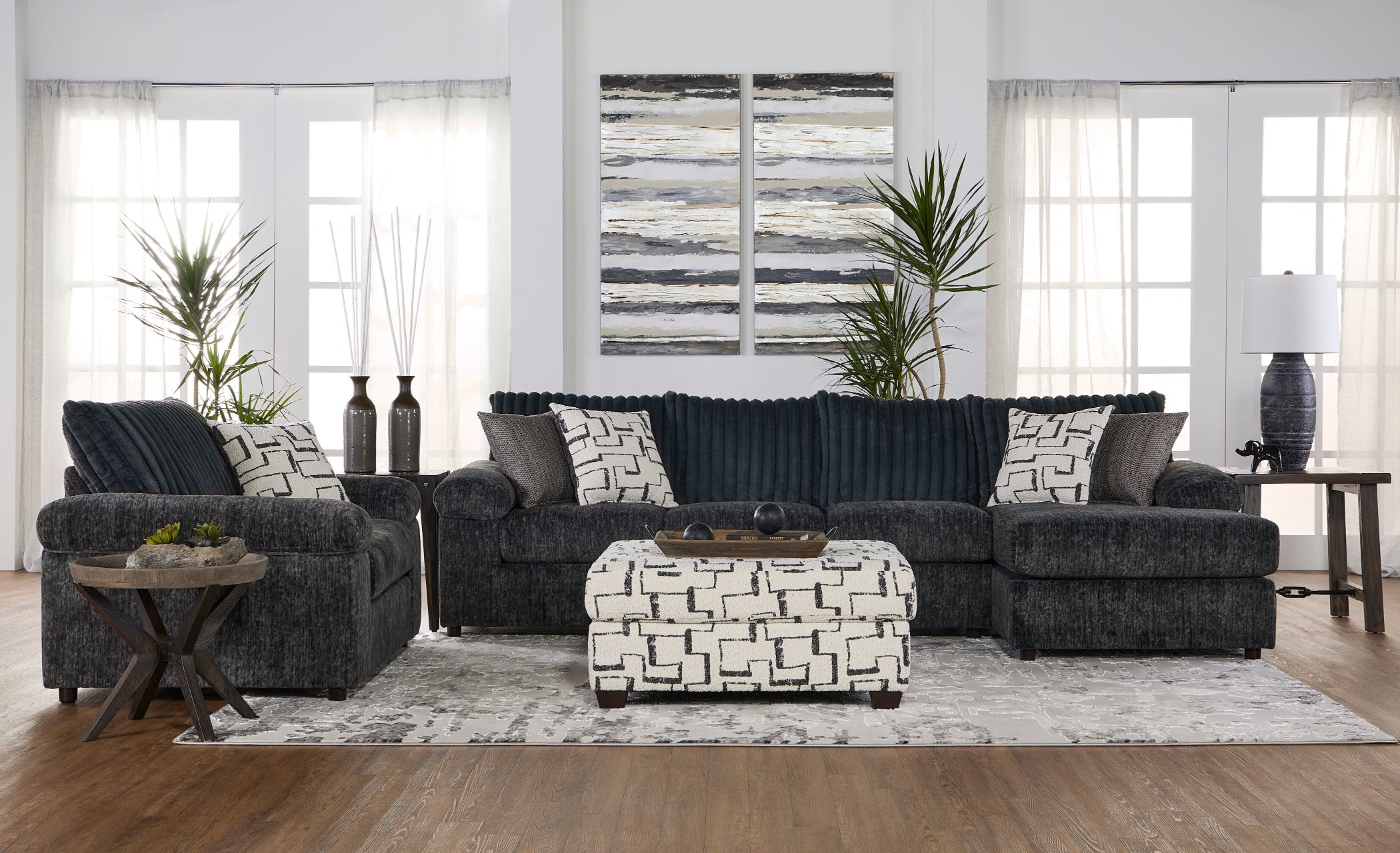 Roundhill Furniture Nason Wide Wale Corduroy Sectional Sofa Chaise - Modern L-Shaped Couch with Chaise Lounge for Living Room, Family Room & Home Theater Comfort