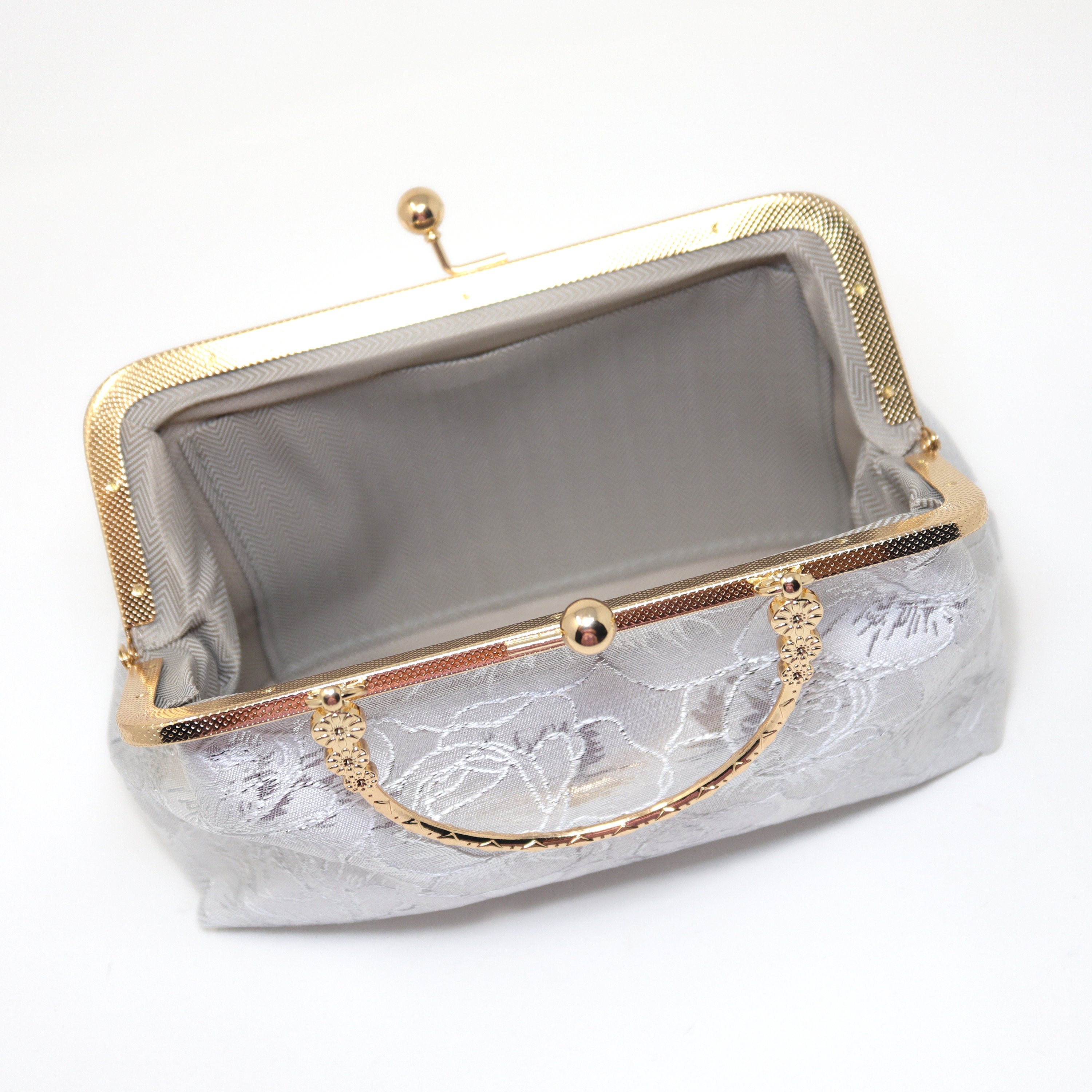 Elegant Shimmering White Rose Floral Wedding Clutch Bag - Bridal Evening Clutch, Statement Purse, White Crossbody Bag for Weddings, Prom, Parties & Special Occasions