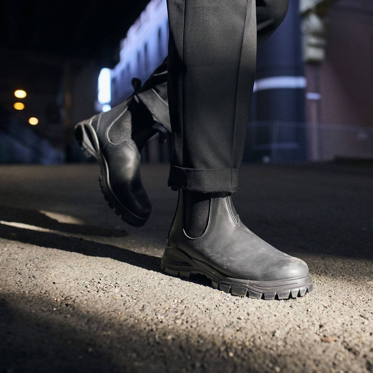 Blundstone 2240 Black Leather Chelsea Boots with Lug Sole - Durable & Comfortable for Outdoor, Work & Casual Wear
