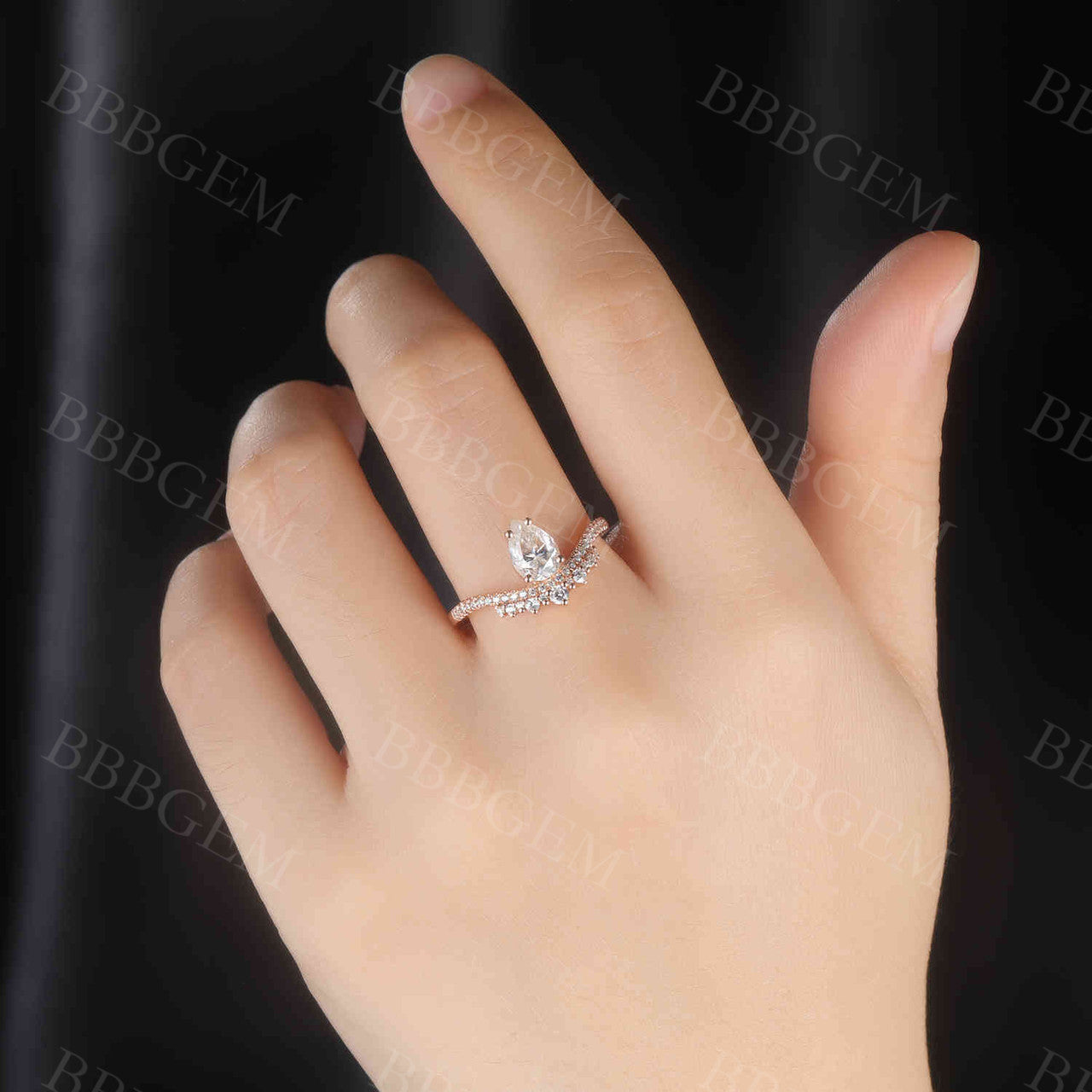 14K/18K Gold Art Deco Style Pear Shaped Moissanite Engagement Ring for Women - Elegant Vintage Wedding Jewelry Gift for Bride, Anniversary & Proposal
