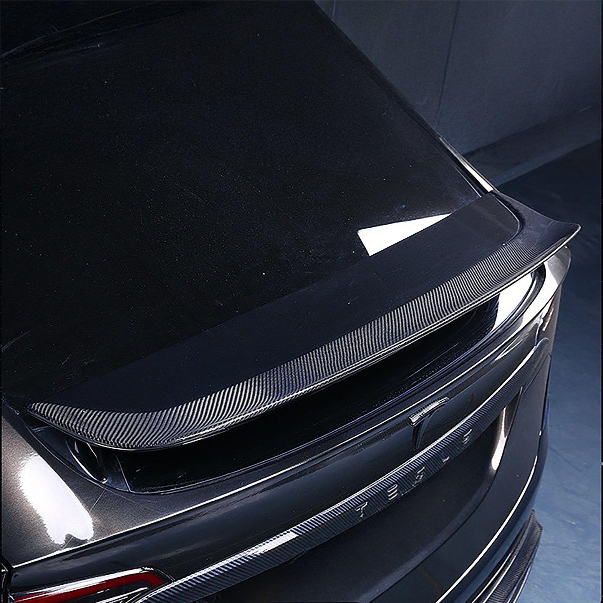 Premium Real Carbon Fiber Rear Wing Spoiler for Tesla Model X (2021-2025) - High-Performance Aerodynamic Upgrade for Sporty Look & Better Stability