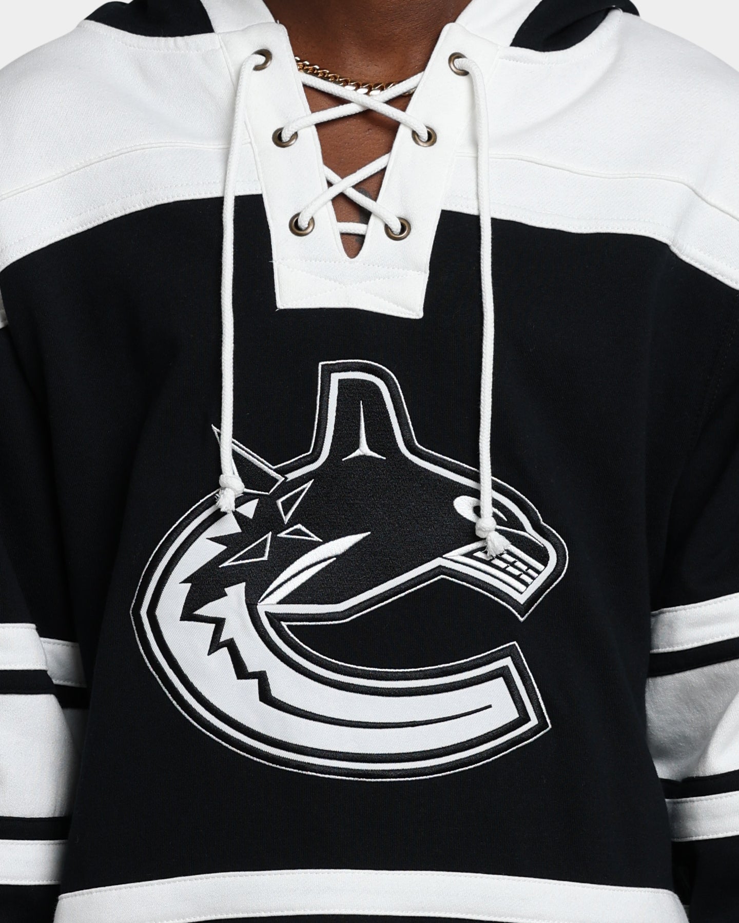 47 Brand Vancouver Canucks Superior Lacer Hoodie - Jet Black NHL Hockey Fan Apparel for Men & Women - Perfect for Game Day, Tailgating & Casual Wear
