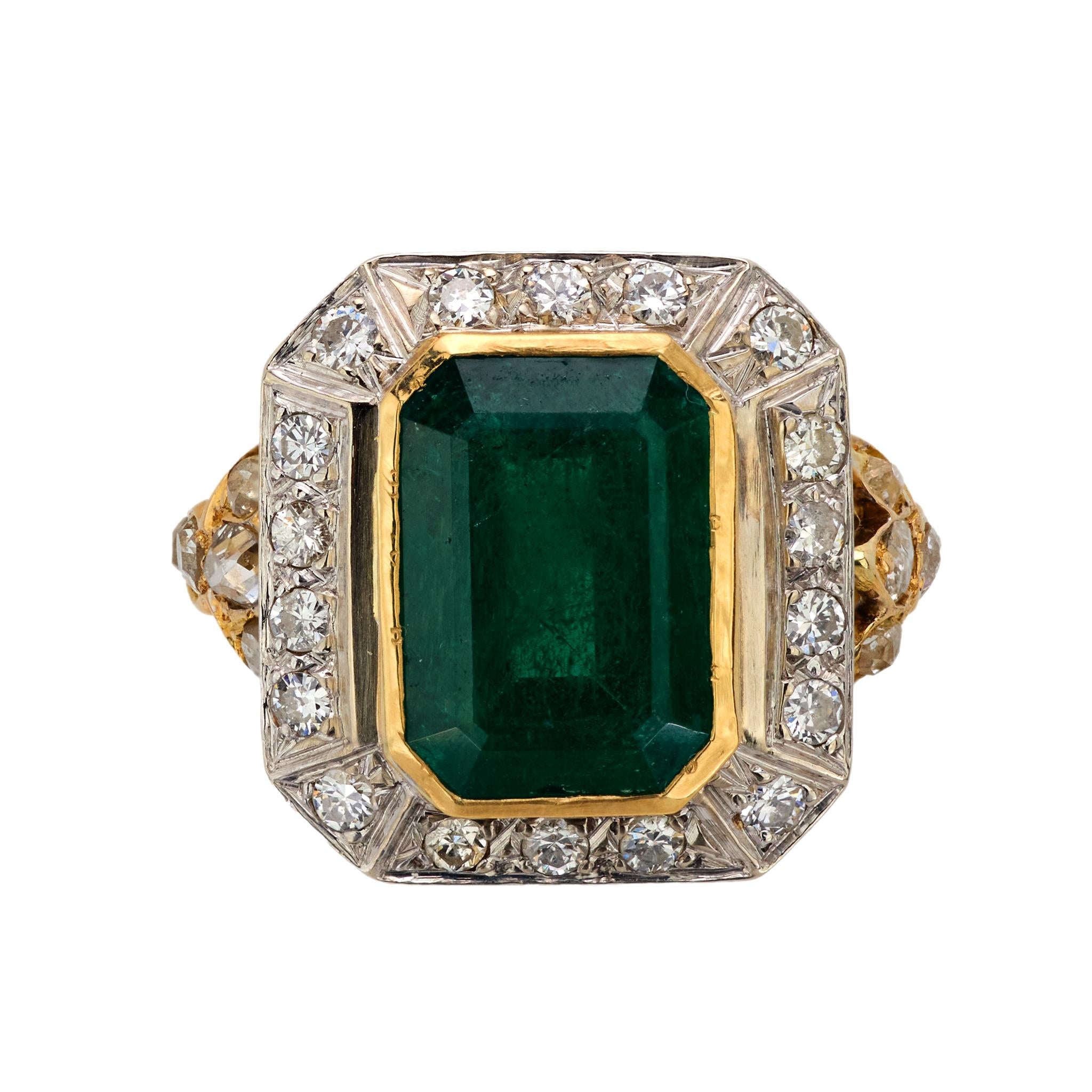 Vintage 5.60 Carat Emerald Diamond 18K Yellow Gold Cocktail Ring for Women - Elegant Party Jewelry, Anniversary Gift, Wedding Accessory