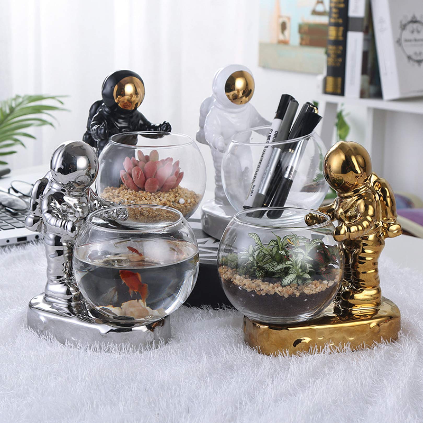 KKONION Ceramic Astronaut Figurine - Glass Micro Landscape Decor for Fish Tank, Home & Office Desk - Unique Space-Themed Decorative Accessories for Aquariums, Bookshelves and Workstations
