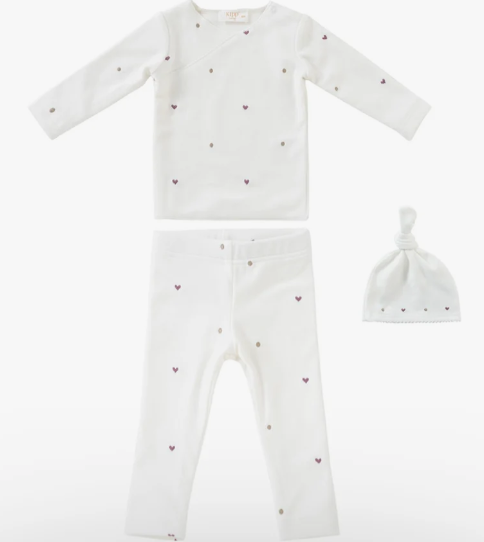 KIPP Fleece Heart 2-Piece Baby Outfit with Hat Set – Soft & Warm for 3M & 9M Infants | Perfect for Winter, Photo Shoots & Family Outings