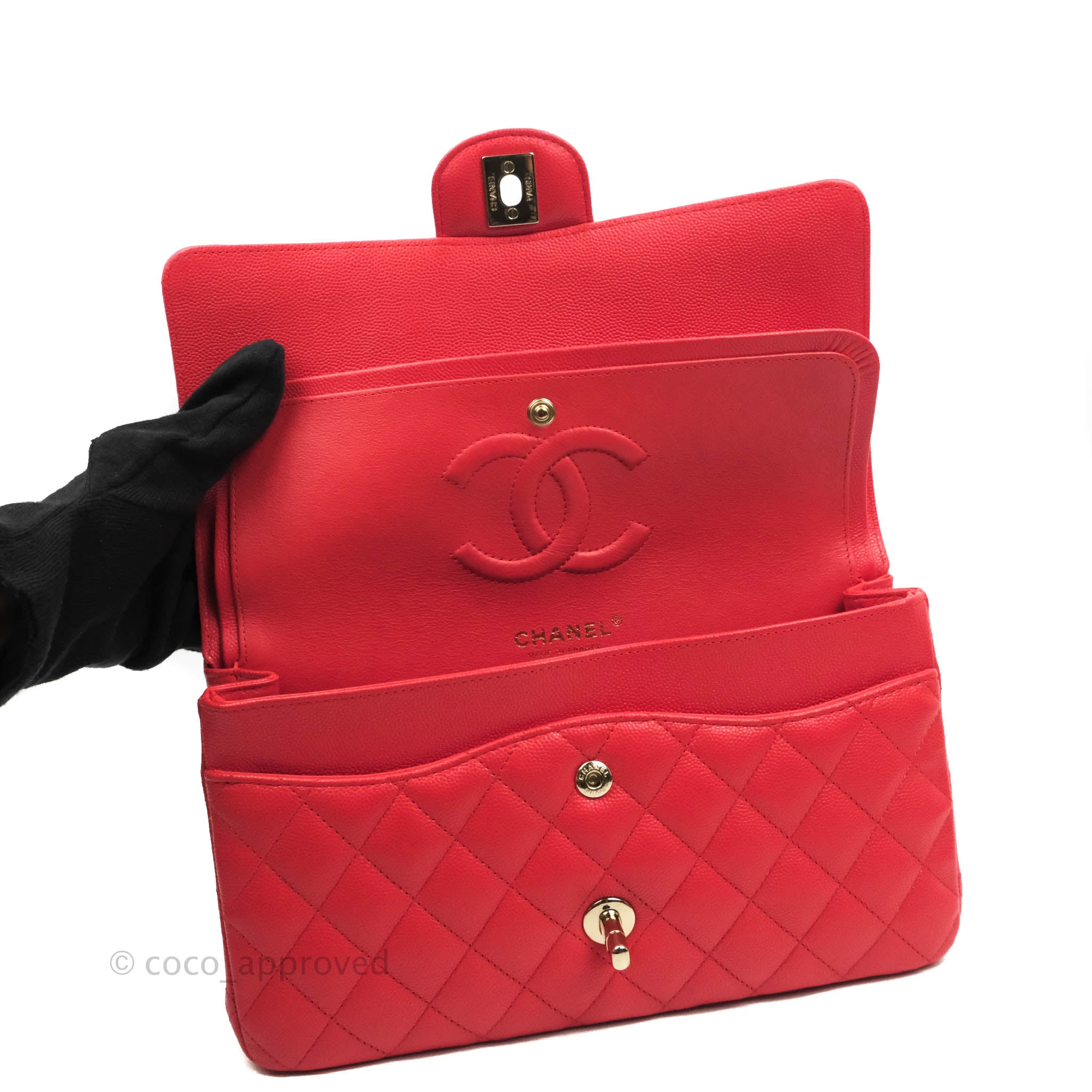 Chanel Classic M/L Medium Double Flap Bag in Chilli Red Caviar Leather with Gold Hardware 19C - Luxury Designer Handbag for Women, Perfect for Parties, Dating & Special Occasions
