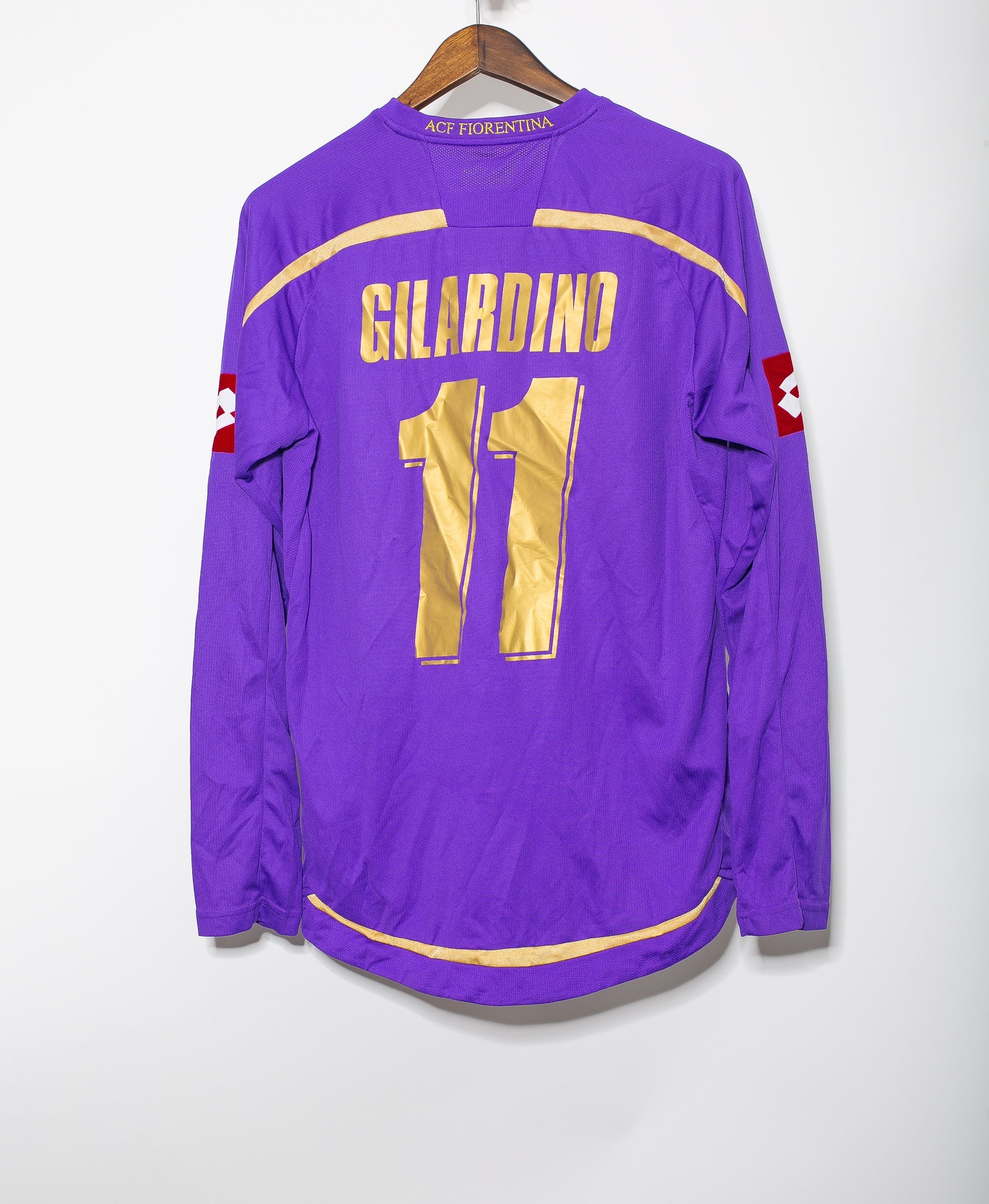 2009-10 Fiorentina Gilardino Long Sleeve Home Jersey XL - Authentic Football Soccer Shirt for Fans & Collectors - Perfect for Matchdays, Training & Sports Memorabilia Display