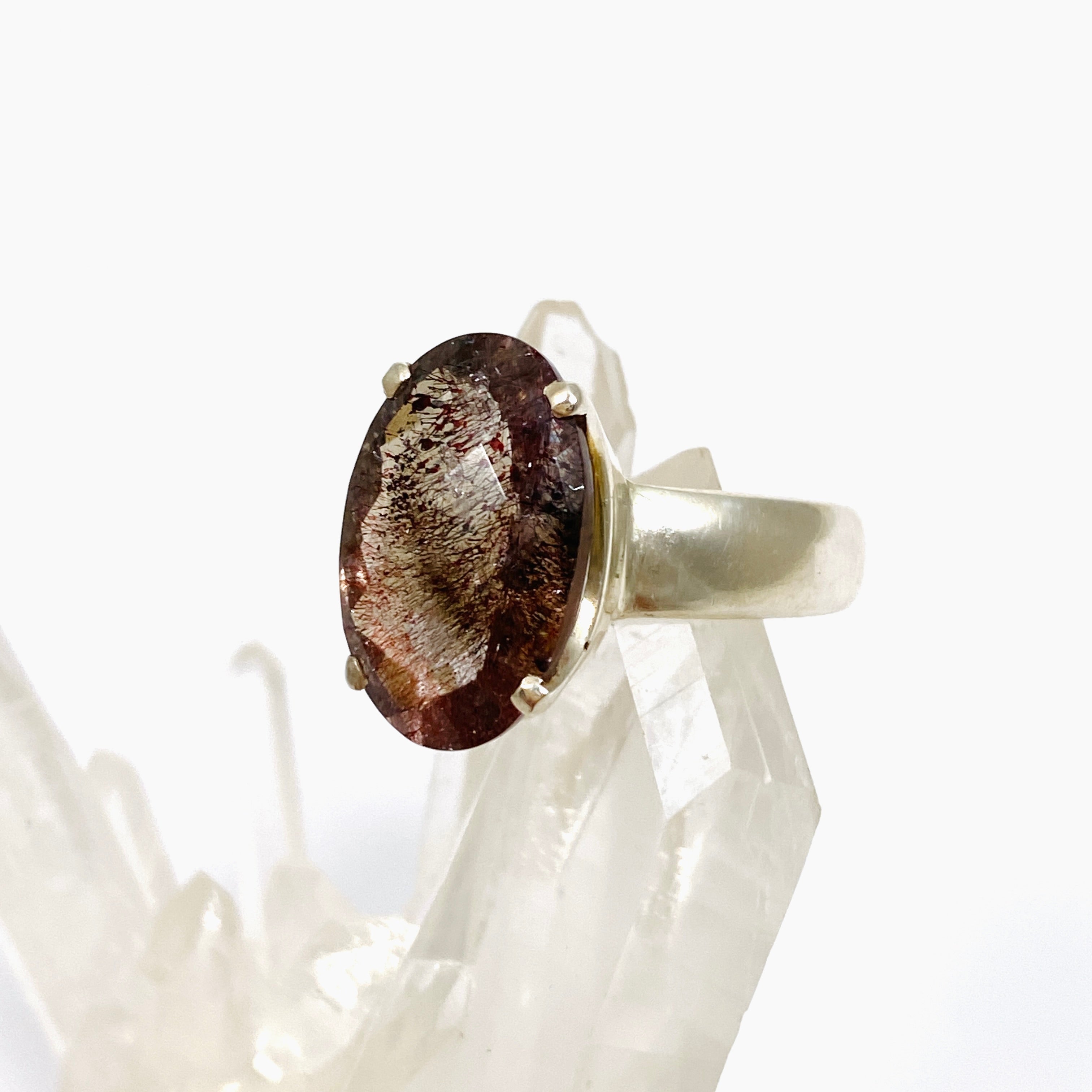 Lepidicrocite in Quartz - Natural Inclusion Quartz Oval Checkerboard Faceted Ring - Size 7.5 - Elegant Jewelry for Women - Perfect for Wedding, Anniversary & Special Occasions