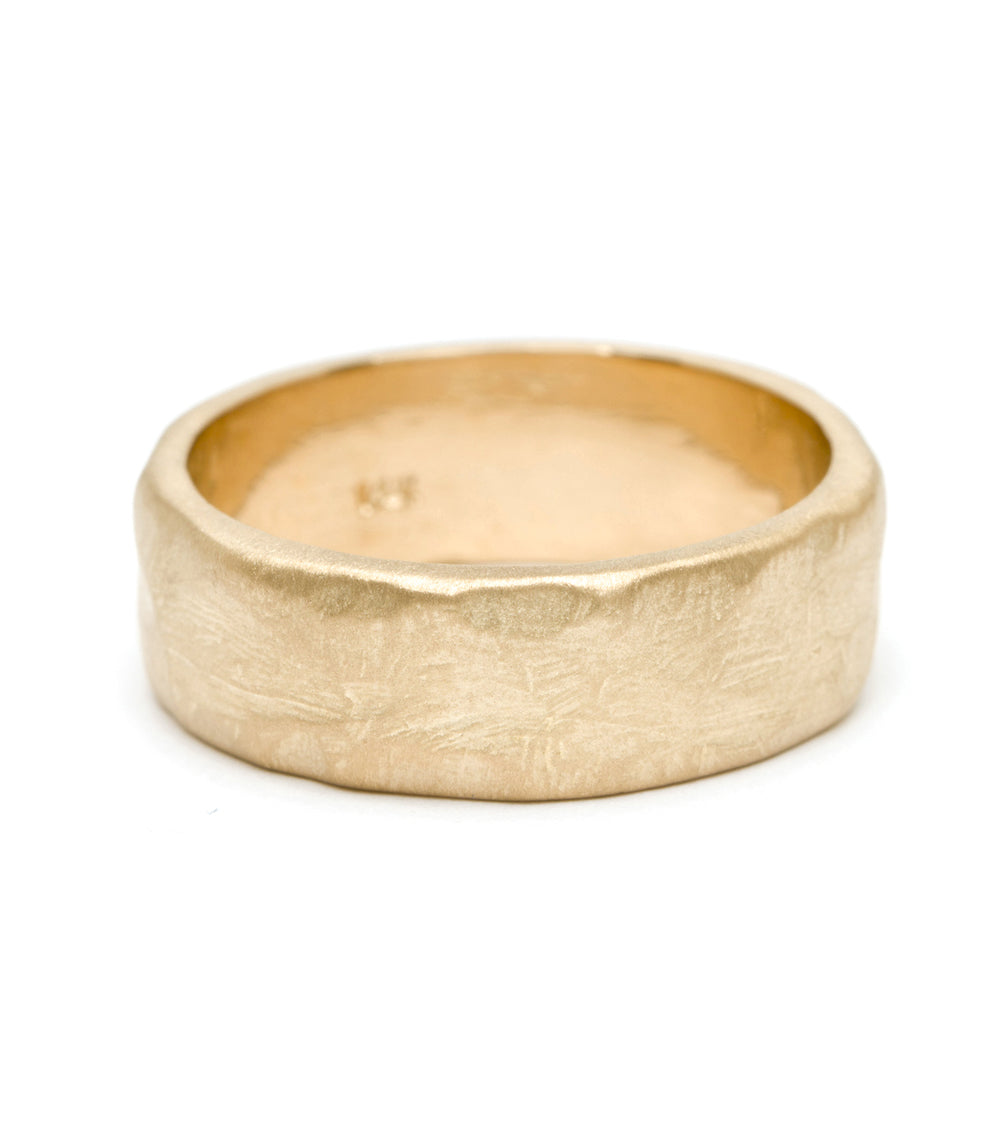 Raw Texture Wedding Band Ring for Men & Women - Handcrafted Tungsten Carbide Matte Finish - Perfect for Engagement, Anniversary & Couple Gifts