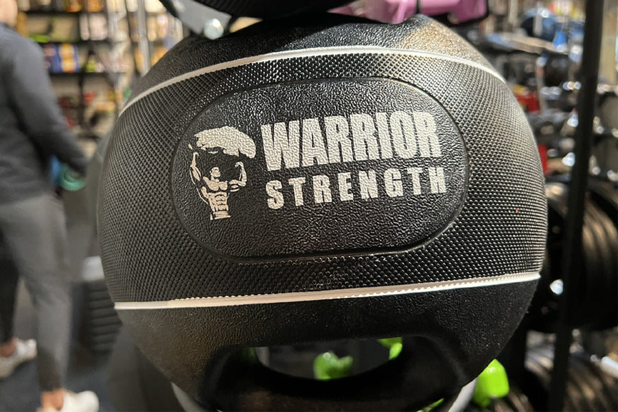 Warrior Dual Grip Medicine Ball - Premium Weighted Exercise Ball for Strength Training, CrossFit & Home Workouts - Perfect for Gym, Fitness & Rehabilitation Exercises