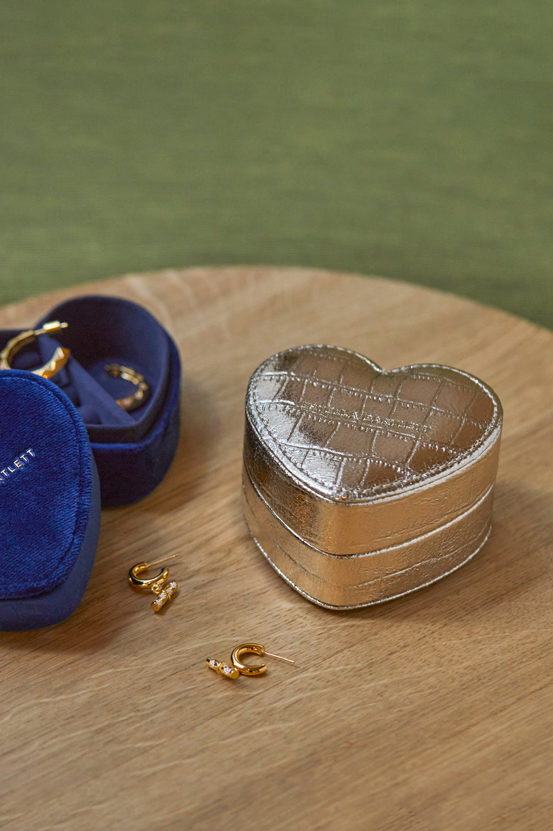 Elegant Mini Heart Jewelry Box - Perfect for Gifts, Rings & Necklaces Storage - Ideal for Valentine's Day, Anniversaries & Special Occasions