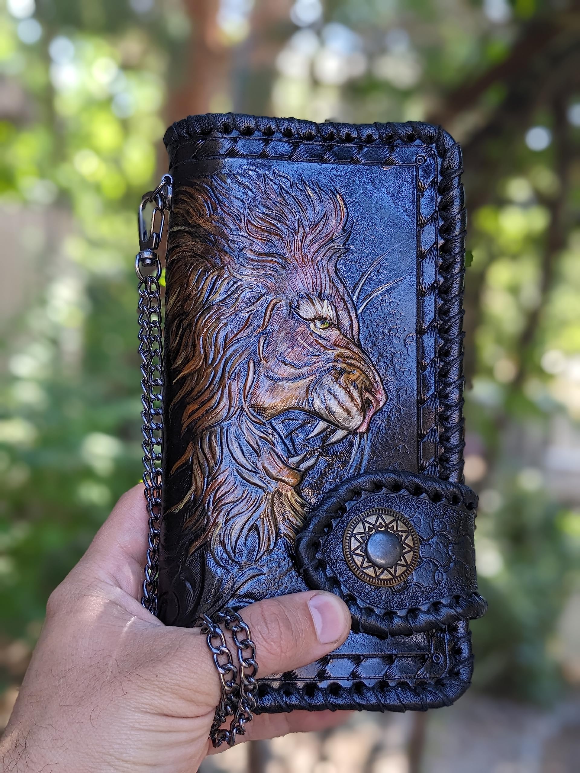 Men's 3D Genuine Leather Wallet - Hand-Carved Biker Wallet with Lion King Design, Custom Personalized Long Wallet for Men | Perfect for Motorcycle Riders, Gift Giving & Everyday Use