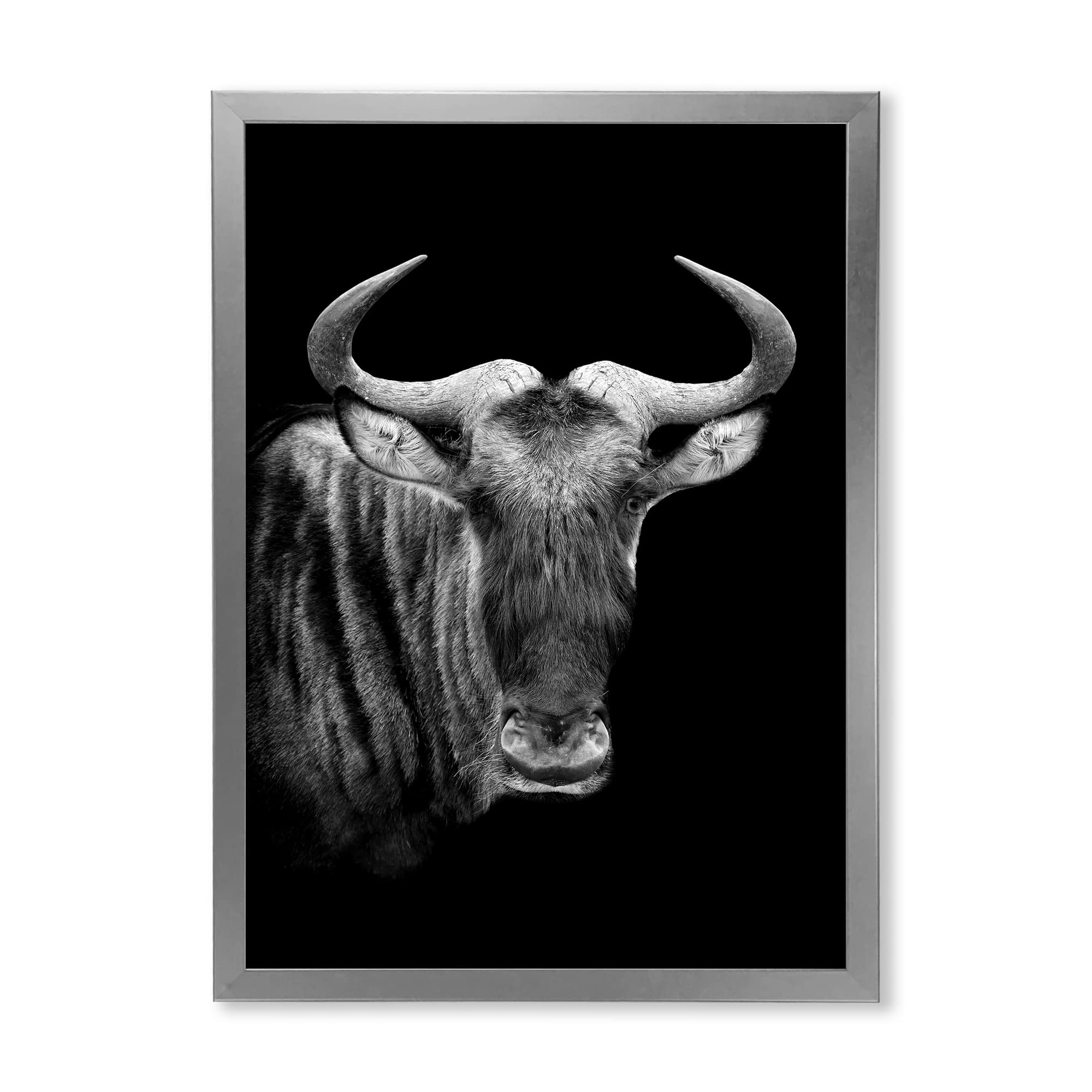 DesignQ Black and White Wildebeest Portrait - Farmhouse Style Framed Wall Art for Living Room, Bedroom & Office Decor