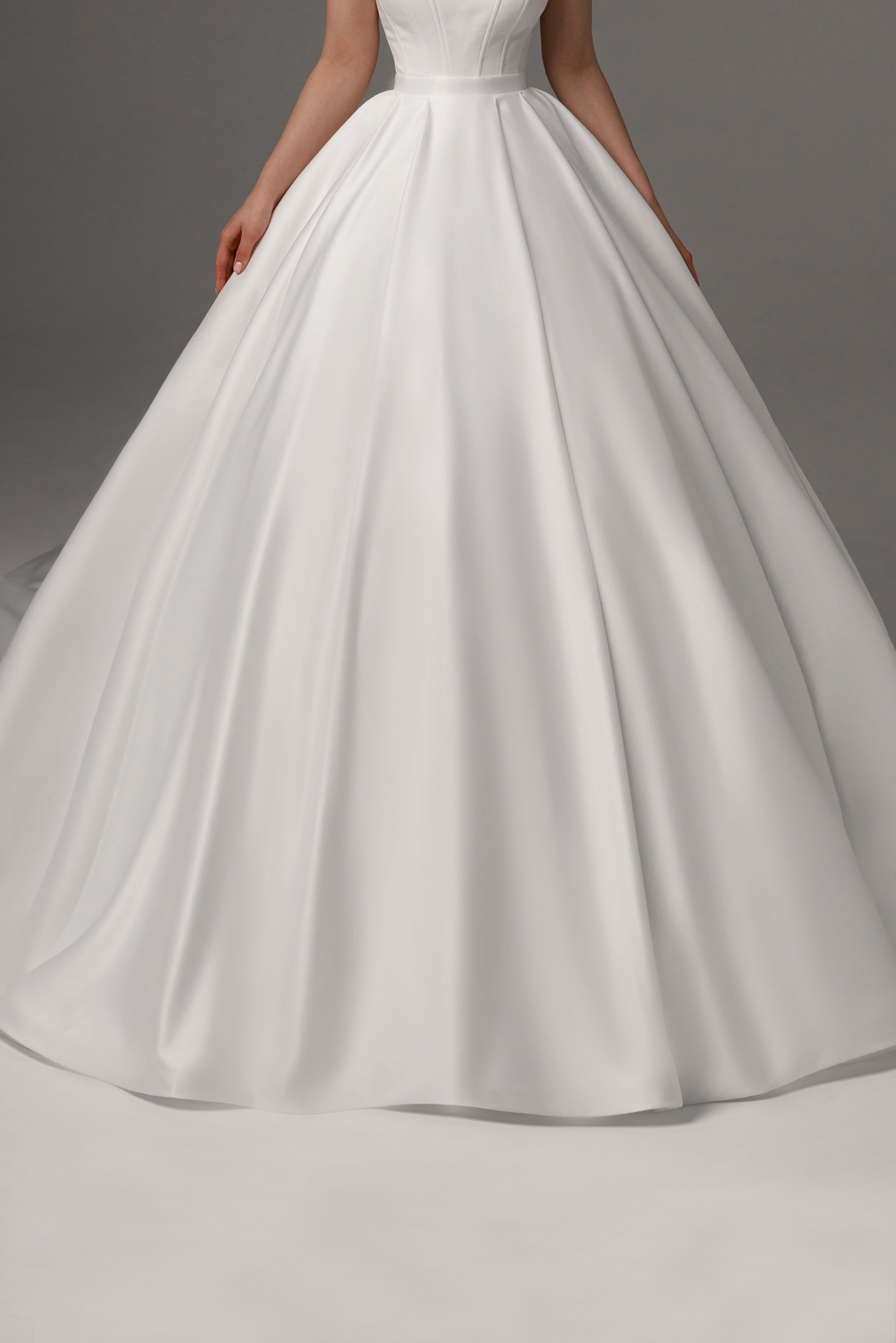 Detachable Satin Skirt with Long Train - Elegant Wedding Guest Dress for Bridesmaids, Prom & Special Occasions