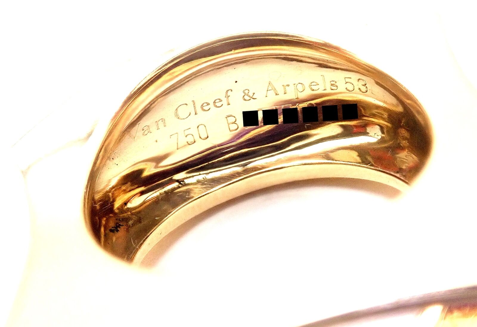 Authentic Van Cleef & Arpels 18k Yellow Gold Diamond Large Amethyst Ring for Women | Luxury Jewelry Gift for Anniversary, Engagement & Special Occasions
