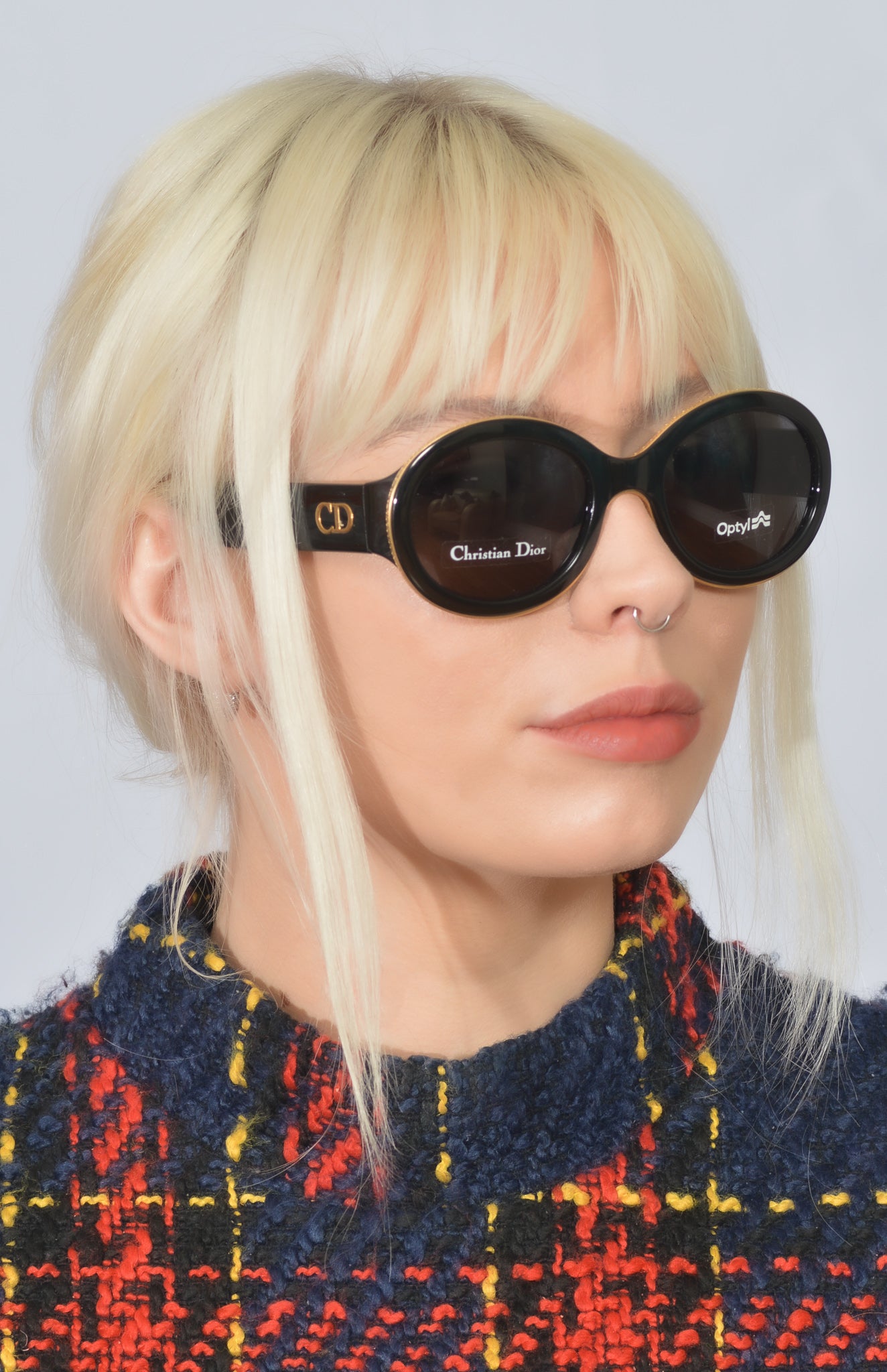 Christian Dior Rondior 94F Sunglasses - Luxury Designer Shades for Women - UV Protection & Fashion Statement - Perfect for Beach, Driving & Outdoor Activities
