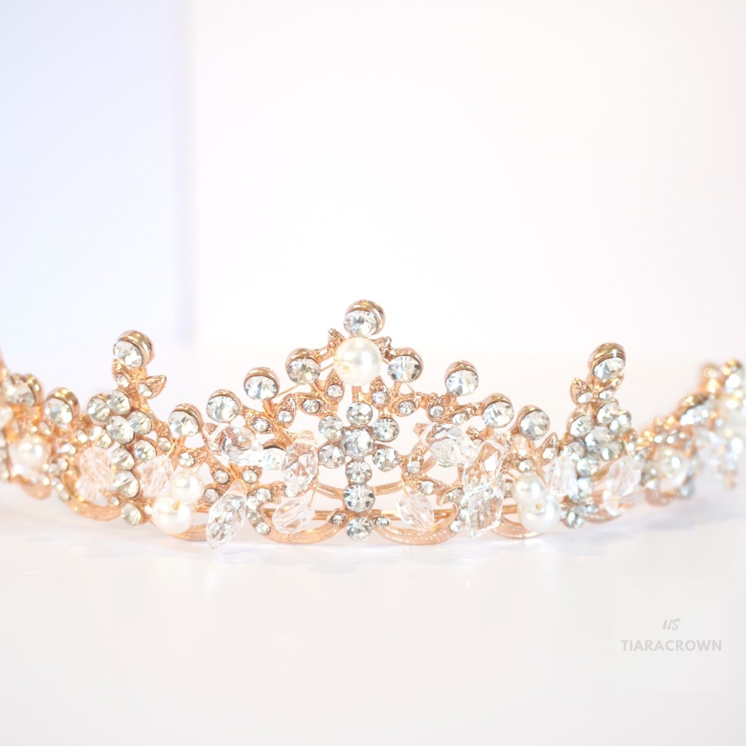 Sparkling Rhinestone Wedding Tiara for Bride - Elegant Princess Crown Headband for Prom, Birthday & Special Occasions - Perfect Hair Jewelry for Women & Girls - Ideal for Weddings, Pageants & Photo Shoots