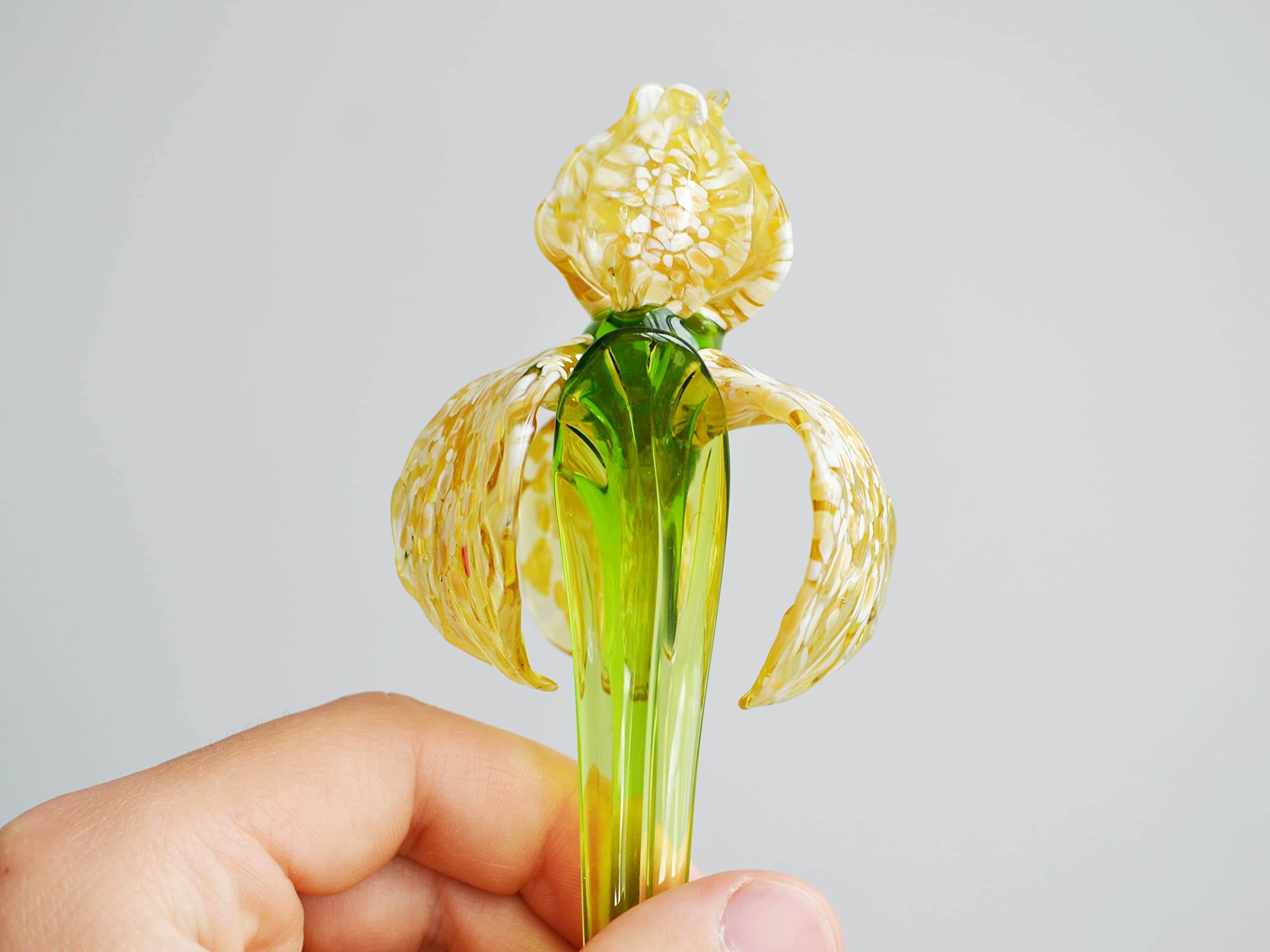 Hand-Blown Glass Iris Flower Sculpture - Yellow Art Glass Figurine for Home Decor, Garden Ornament, Unique Gift Idea | Perfect for Table Centerpieces, Wedding Decorations & Spring Garden Accents