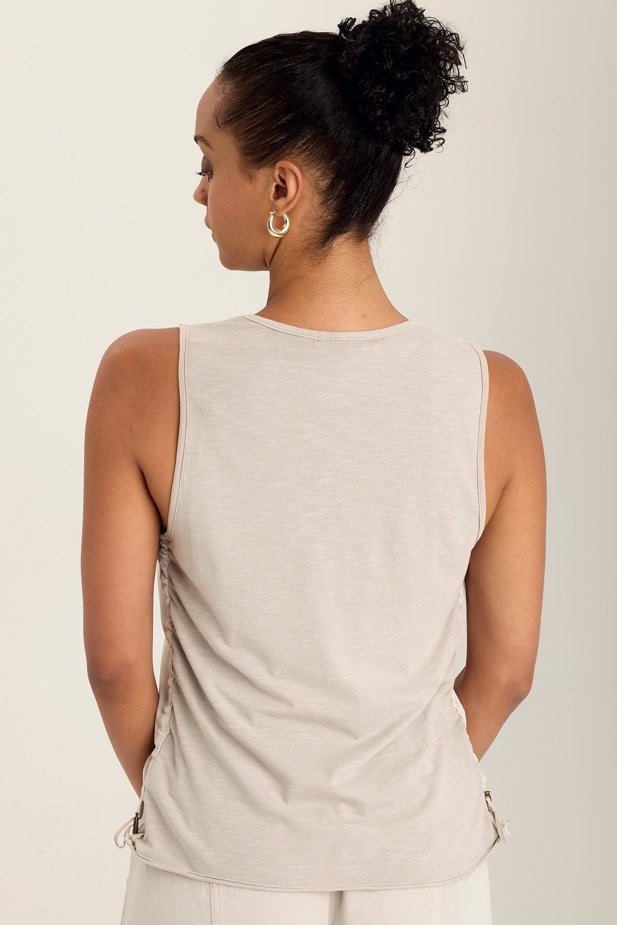 Ileana Tank Top with Ripple Pigment Design - Stylish Women's Casual Blouse for Summer Outfits and Beach Wear