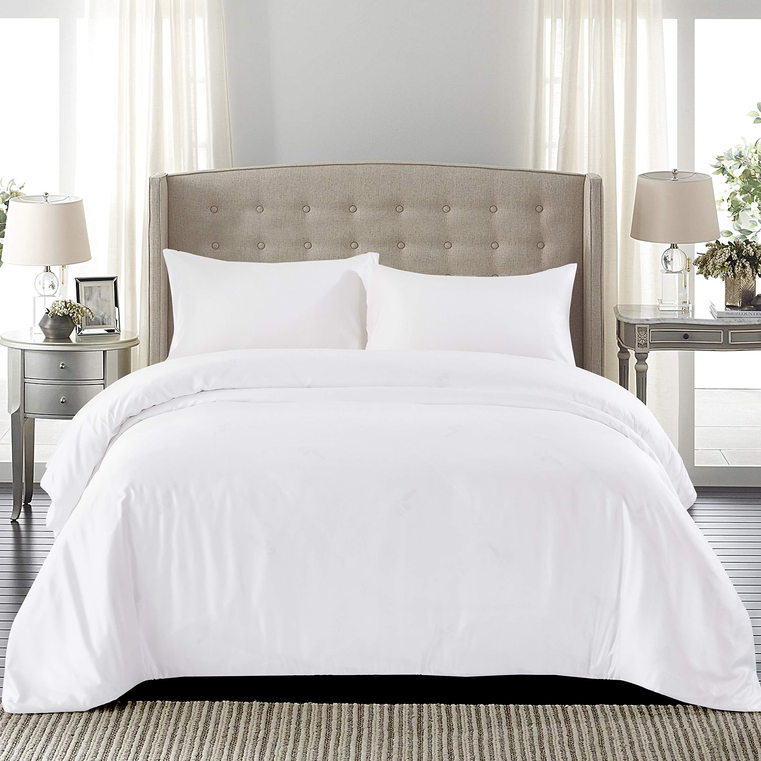 Luxury Microfiber Duvet Cover Set King Size 90x104 Inches - 3 Piece Comforter Cover with 2 Pillow Shams, Soft Breathable Bedding Set in White - Perfect for Master Bedroom, Guest Room & Hotel Decor
