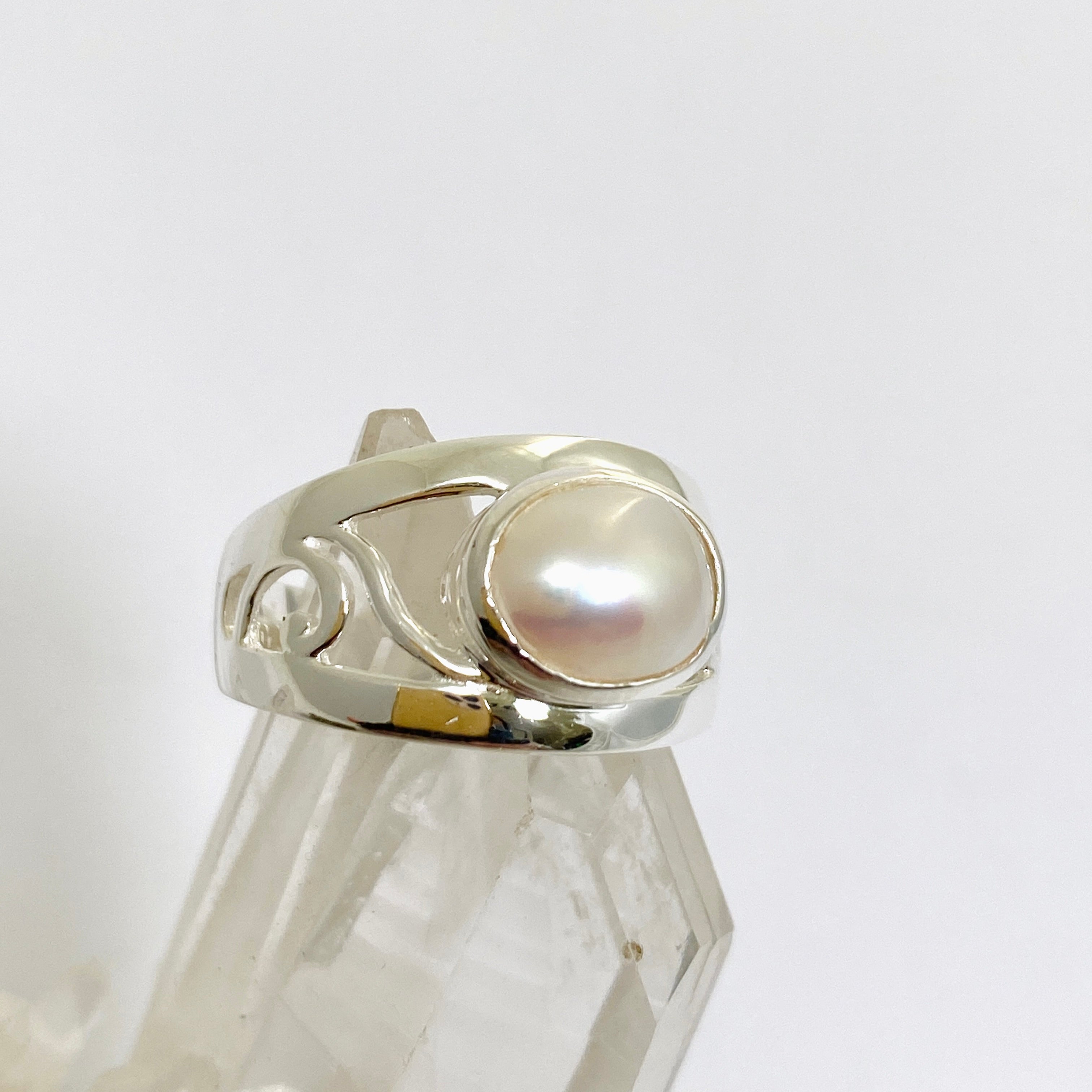 Pearl Oval Cabochon Boho Decorative Ring R3820 - Elegant Handmade Jewelry for Women, Perfect for Weddings, Parties & Everyday Wear