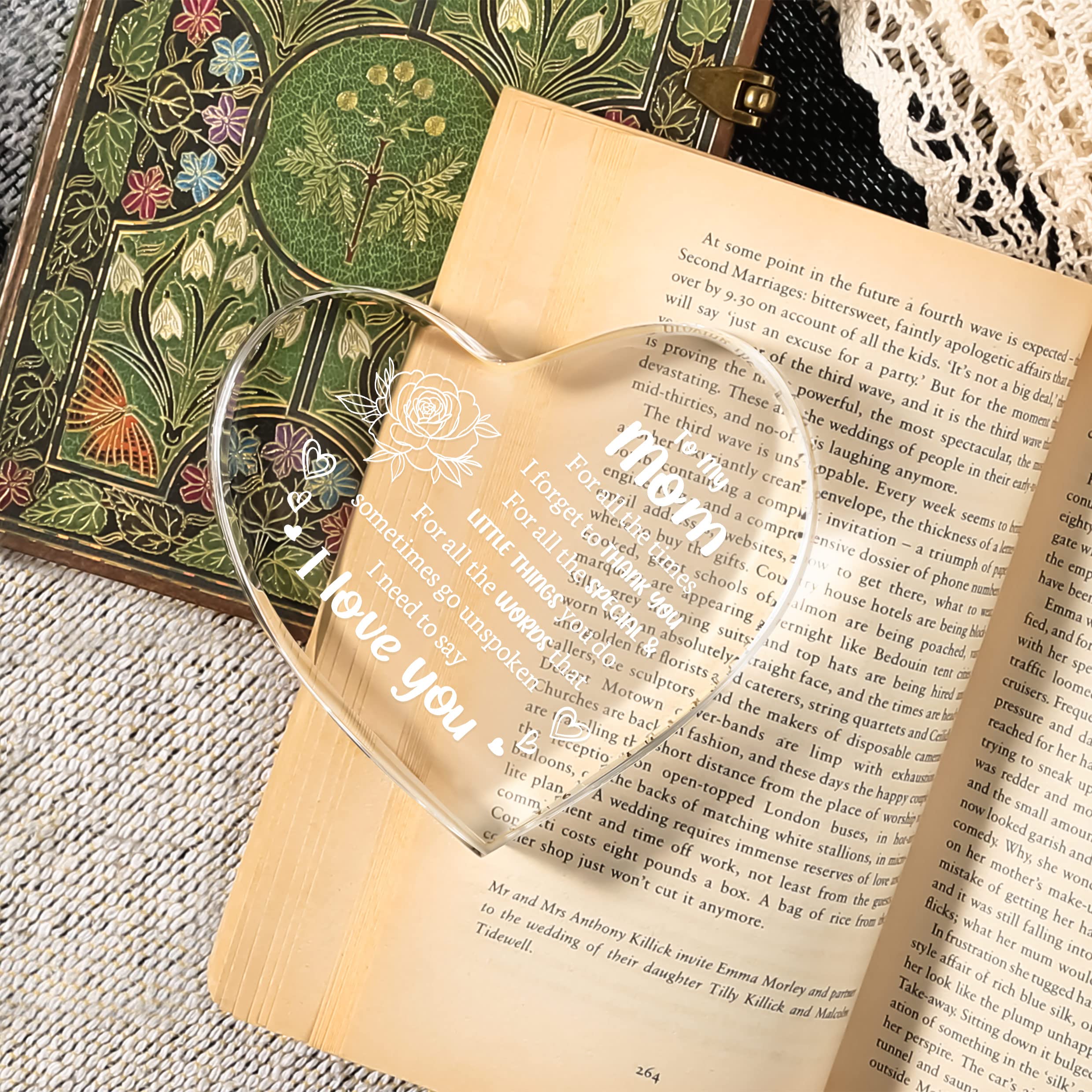 Personalized Acrylic Keepsake for Mom - 3.9x3.9 Inch 'I Love You Mom' Gift - Perfect for Mother's Day, Birthday, Christmas & Valentine's Day - Heartfelt Present from Son/Daughter - Home Decor & Sentimental Gift Idea