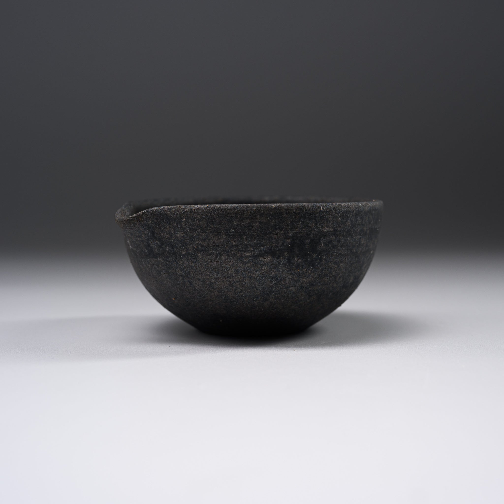 Handmade Japanese Shigaraki Ware Small Serving Bowl with Spout - Authentic Ceramic Tea Cup for Matcha, Sake & Desserts | Perfect for Japanese Tea Ceremony, Home Decor & Gift Giving