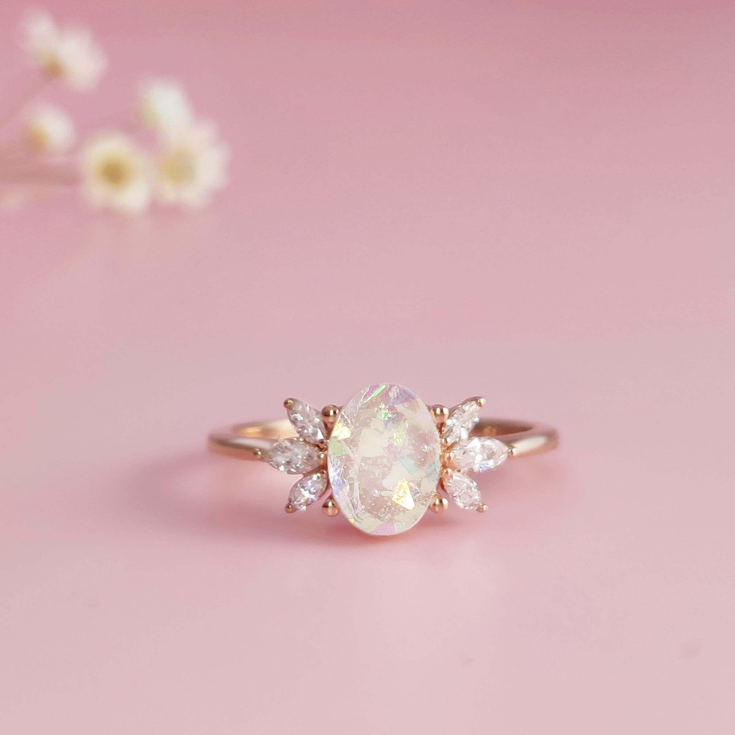 Radiant Memories Ashes Ring - Elegant Memorial Jewelry for Loved Ones - Perfect for Remembrance, Funerals & Keepsakes