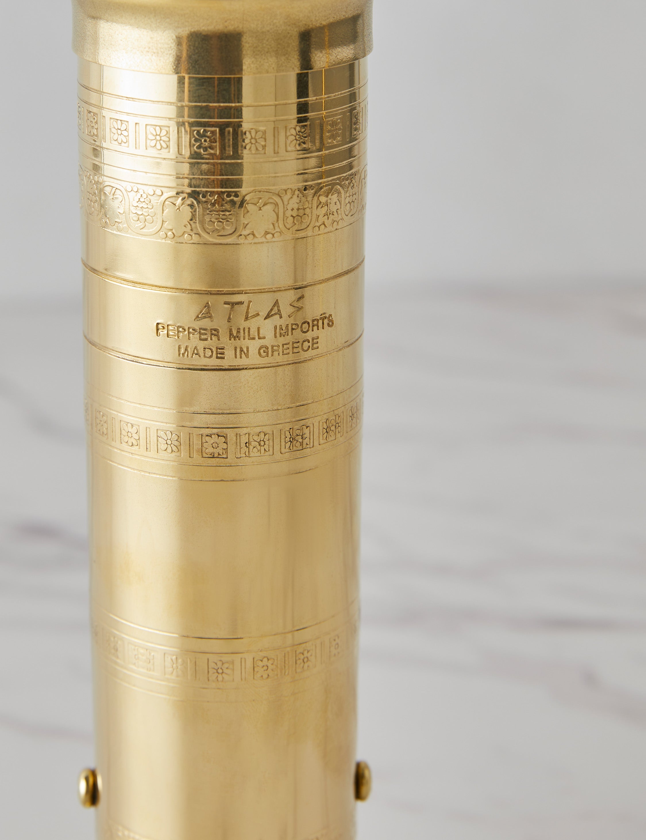 Premium Atlas Brass Pepper Mill - Adjustable Grinder for Freshly Ground Pepper - Perfect for Kitchen, Dining Table & Gourmet Cooking