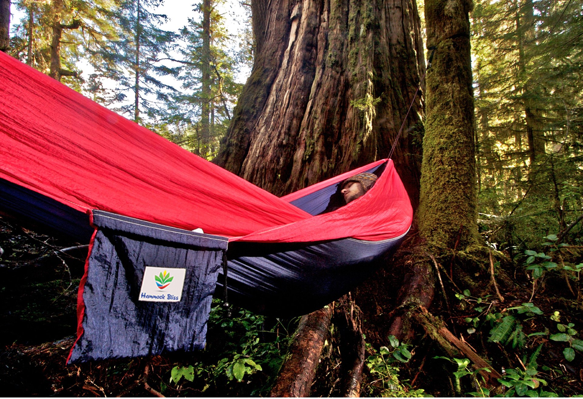 Best Single Camping Hammock - Ultra Lightweight & Portable for Outdoor Adventures, Hiking, Travel - Extra Long Design for Maximum Comfort - Perfect for Backpacking, Beach Trips & Backyard Relaxation (Navy/Red)