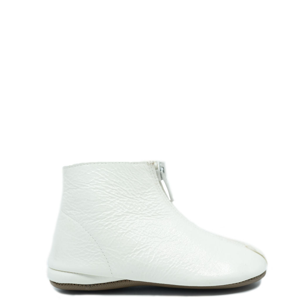Pepe Ivory Patent Leather Baby Booties with Zipper - Soft & Stylish First Walkers for Newborns, Perfect for Photoshoots, Parties & Special Occasions