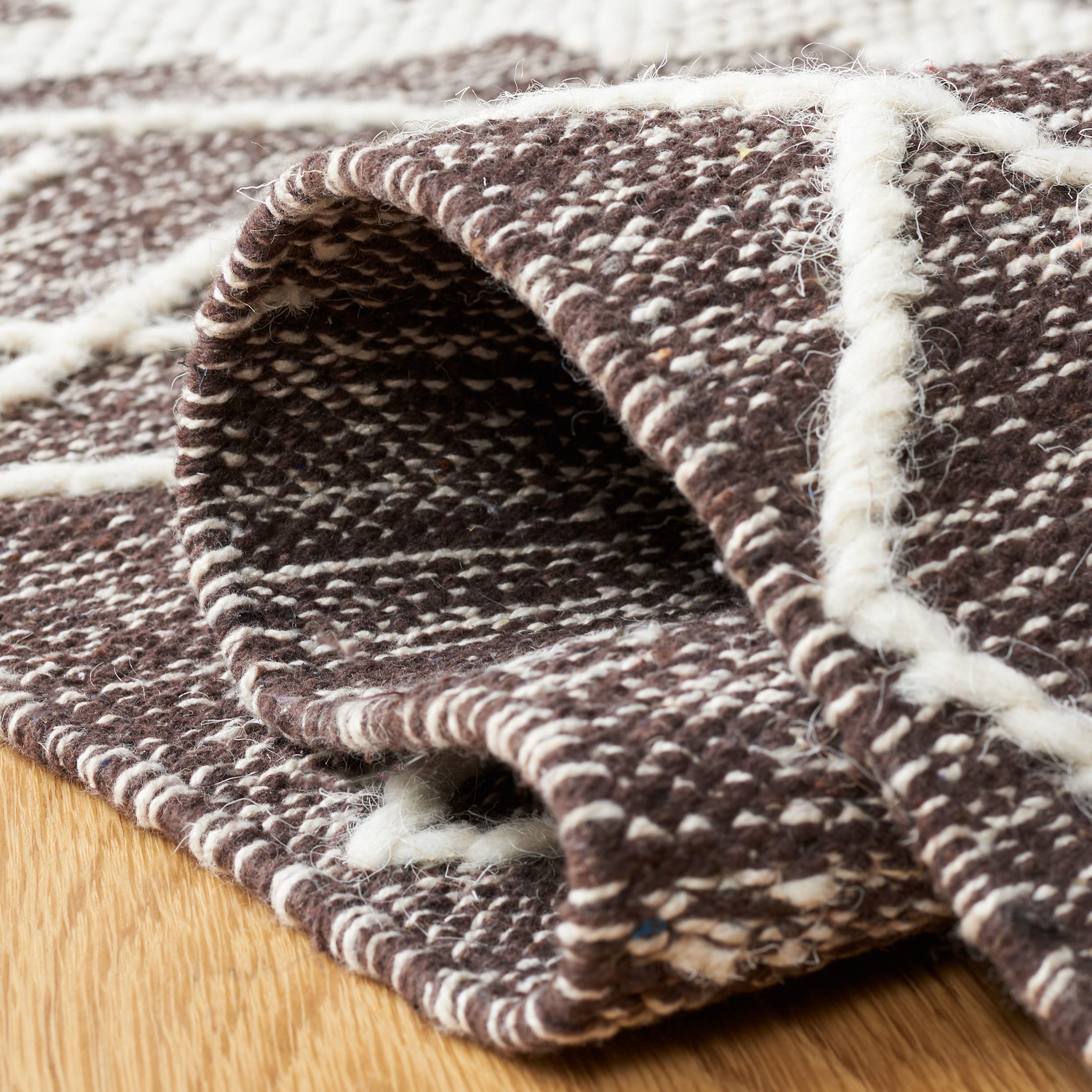 SAFAVIEH Kilim Collection 6' Square Brown/Ivory KLM851T Handmade Cotton Area Rug - Perfect for Living Room, Dining Room & Bedroom Decor