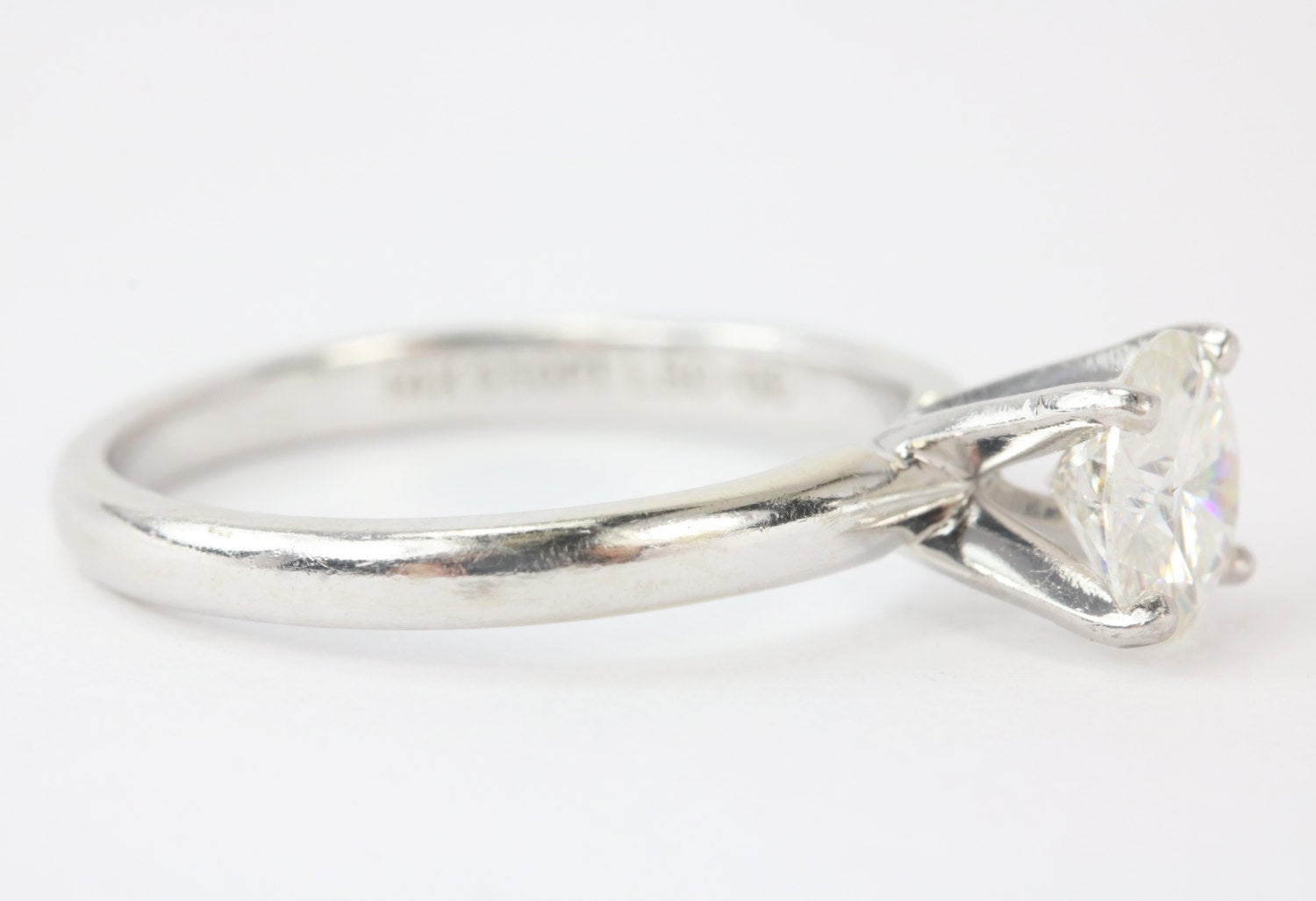 1.0 Carat Diamond Solitaire Engagement Ring in Platinum & Gold - Perfect for Proposals, Anniversaries & Romantic Occasions