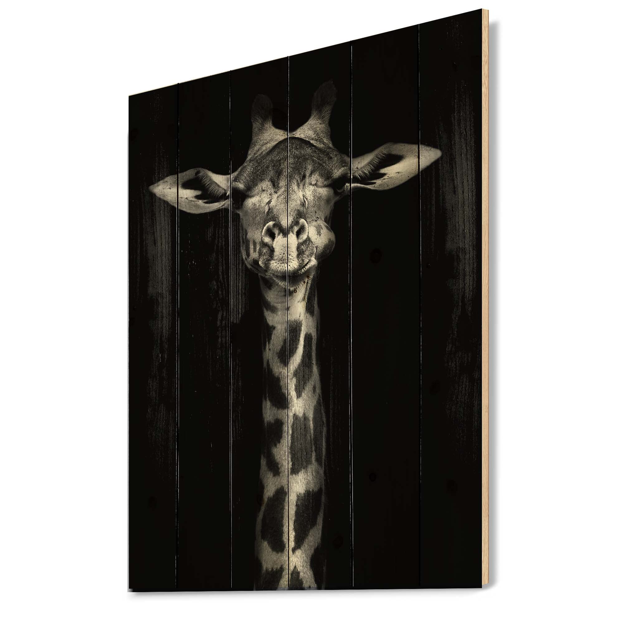 DesignQ Black and White Giraffe Portrait - Farmhouse Wood Wall Decor, Large Animal Wall Art Panel Printed on Natural Pine Wood - Perfect for Living Room, Nursery, or Office Decor