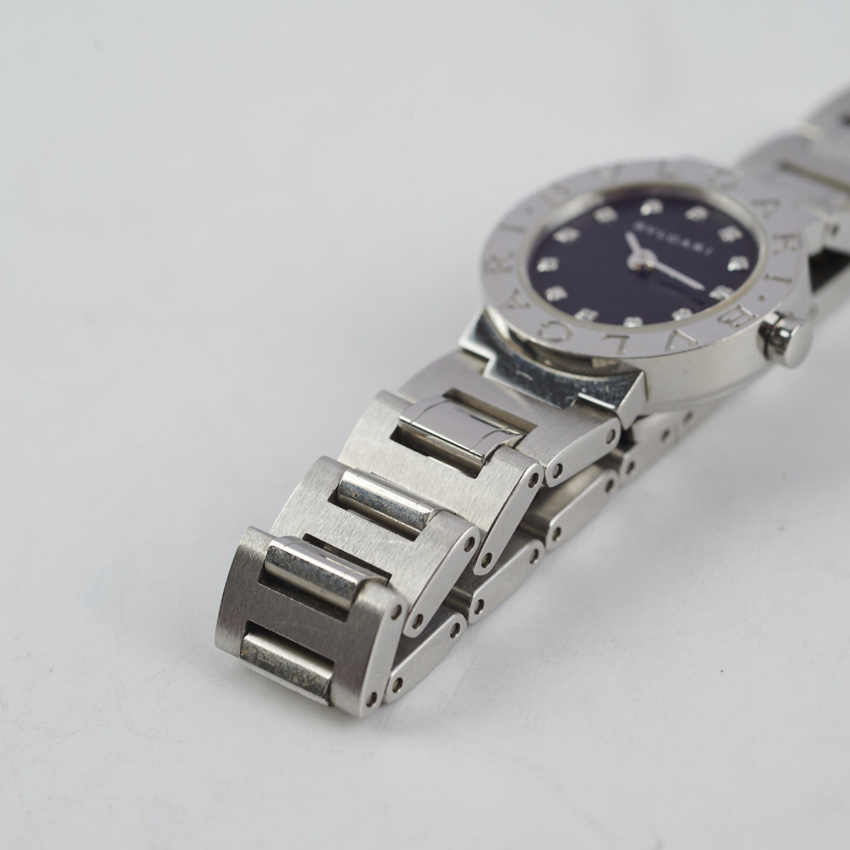 Bvlgari Women's 23MM Black Dial Diamond Watch - Luxury Timepiece for Elegant Occasions & Special Events