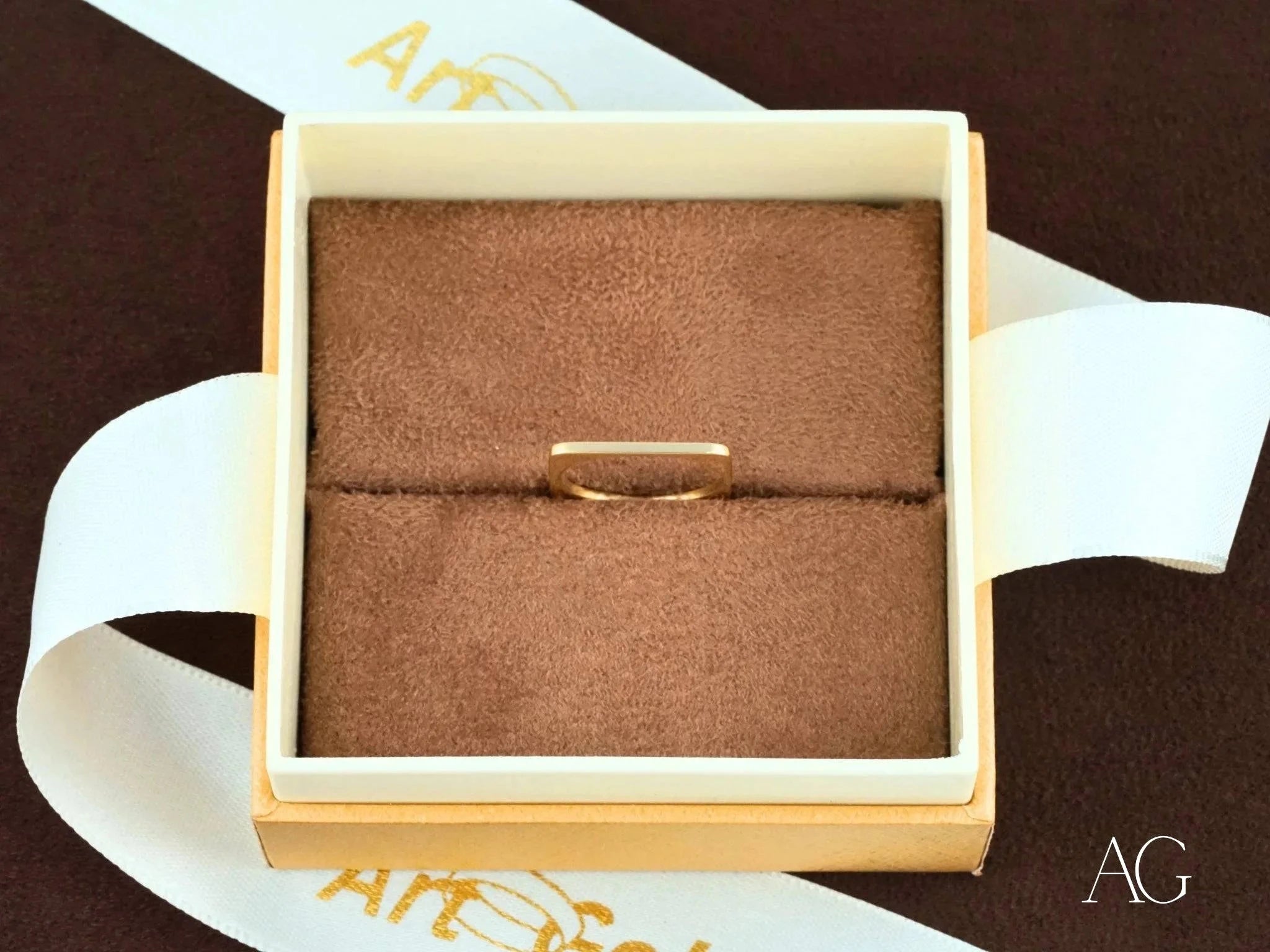 18K Yellow Gold Minimalist Elegant Ring for Women - Perfect for Weddings, Anniversaries & Everyday Luxury Jewelry