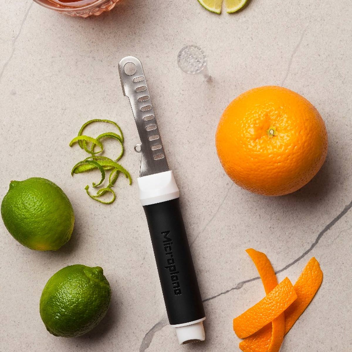 Microplane Specialty Bar Ultimate Tool - Premium Stainless Steel Zester & Grater for Cheese, Chocolate & Spices - Perfect for Baking, Cooking & Garnishing