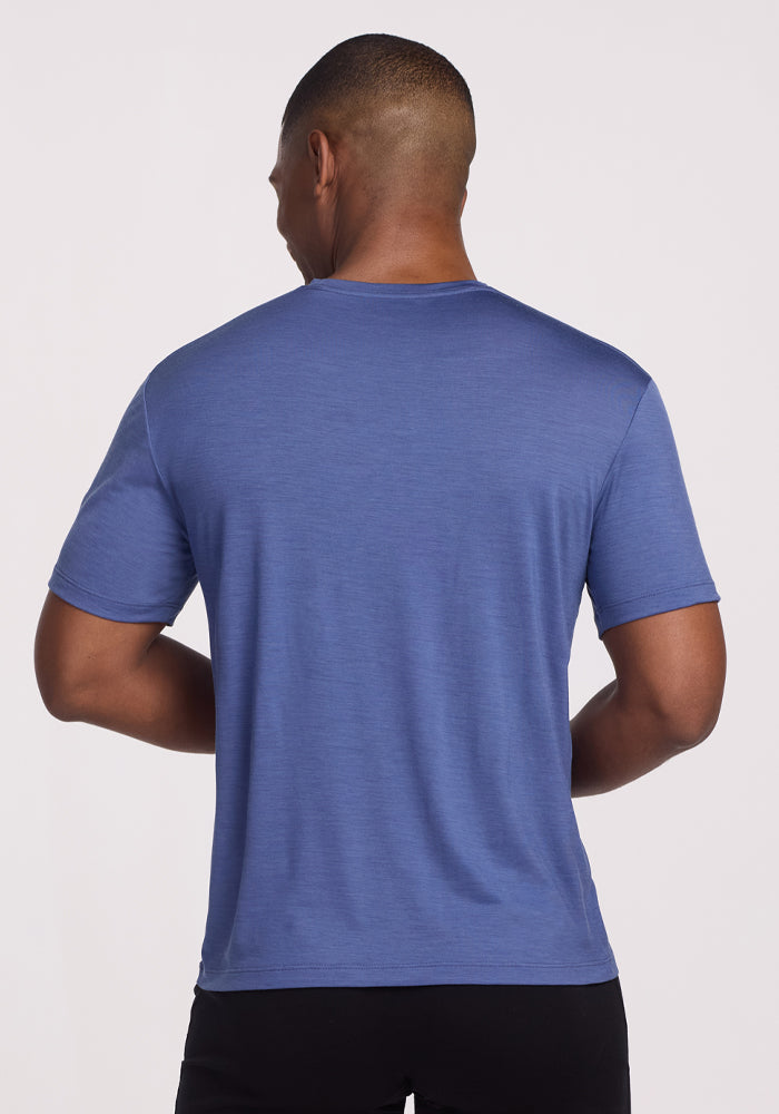 Finn Top Cloudy Bay - Premium Comfortable Women's T-Shirt for Casual Wear & Everyday Outfits