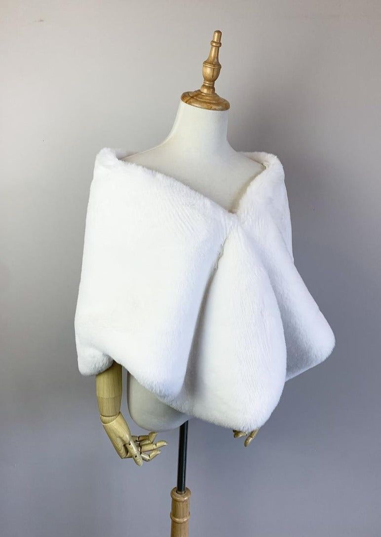 White Fur Shawl (Butterfly Wht05) - Elegant Winter Wrap for Women, Soft Faux Fur Stole - Perfect for Weddings, Parties & Cold Weather Fashion