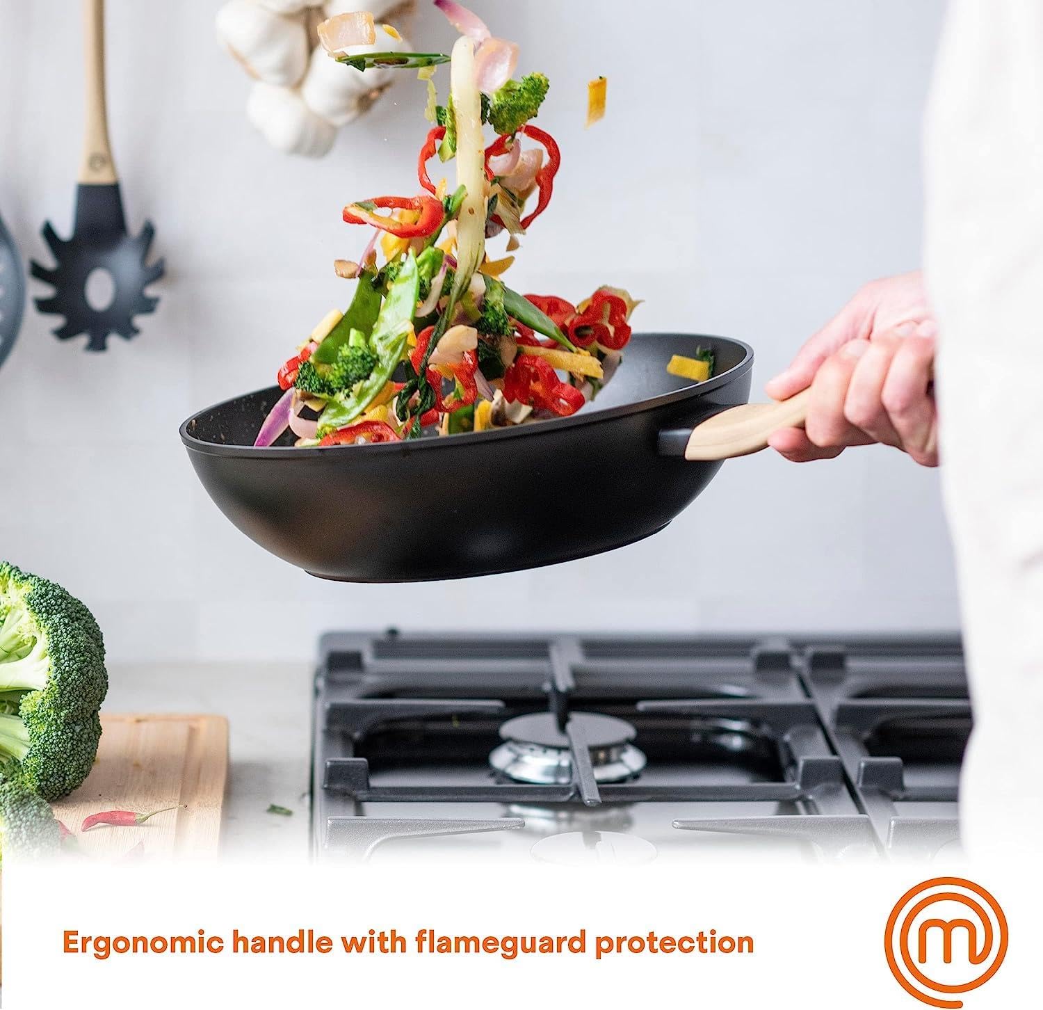 MasterChef 28cm Non-Stick Wok Pan - Induction, Gas, Halogen & Ceramic Stove Compatible - Scratch Resistant Coating, Dishwasher Safe - Aluminum Wood-Look Black - Perfect for Stir-Frying, Sautéing & Asian Cooking
