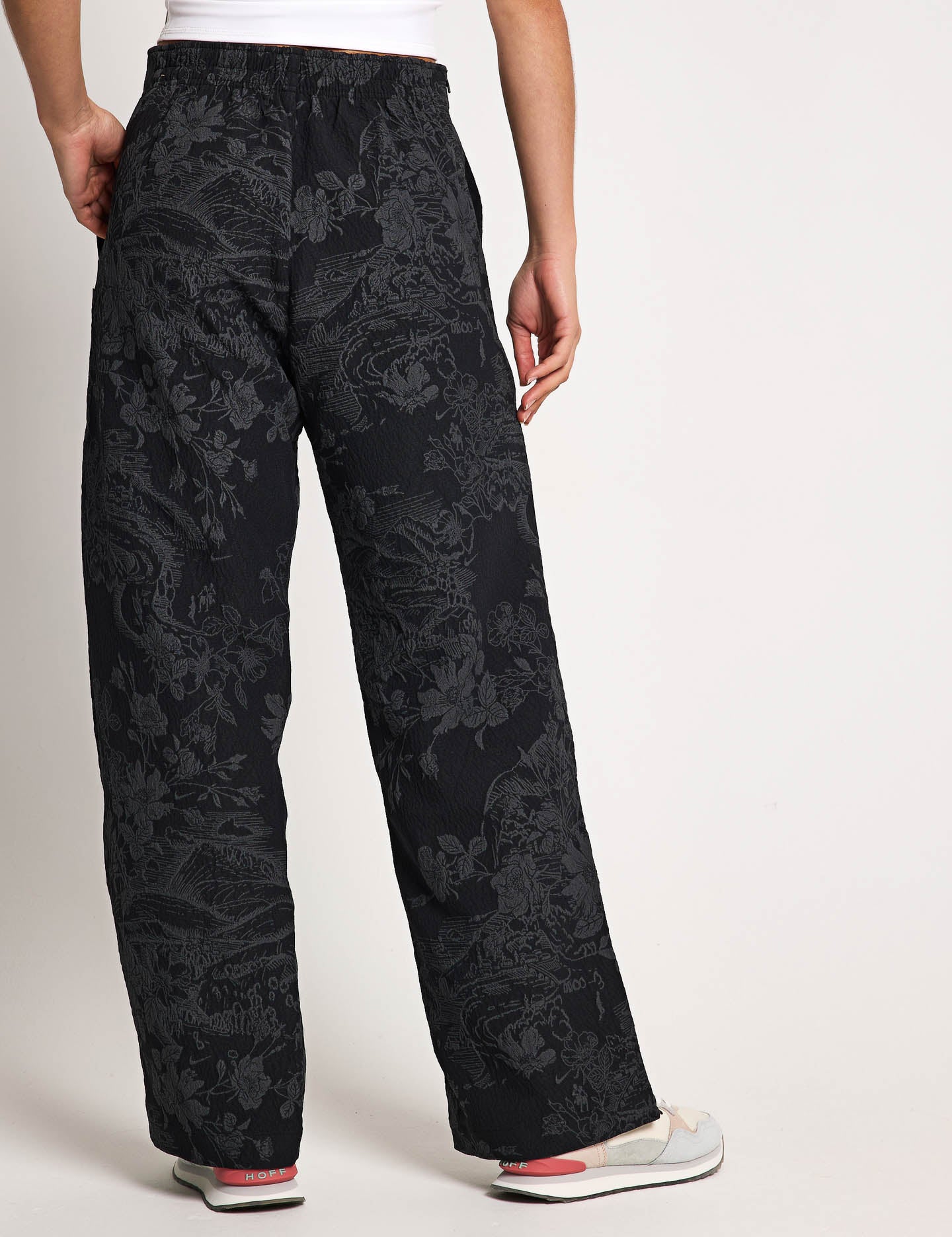 Premium Jacquard Track Pants for Men & Women - Breathable Sportswear Collection in Black/Anthracite - Perfect for Gym, Running & Casual Wear