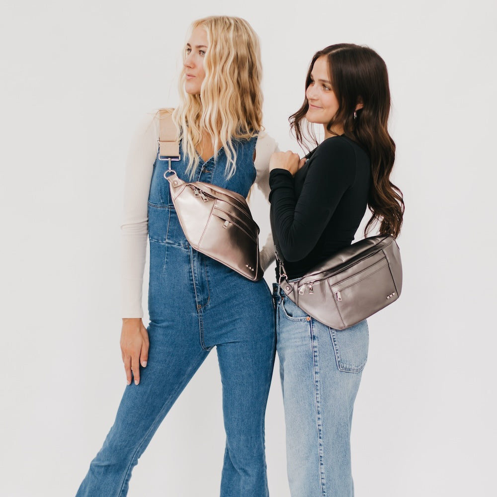 Marley Metallic Oversized Bum Bag - Stylish Waist Pack for Women & Men, Fashionable Crossbody Fanny Pack for Travel, Concerts & Outdoor Activities