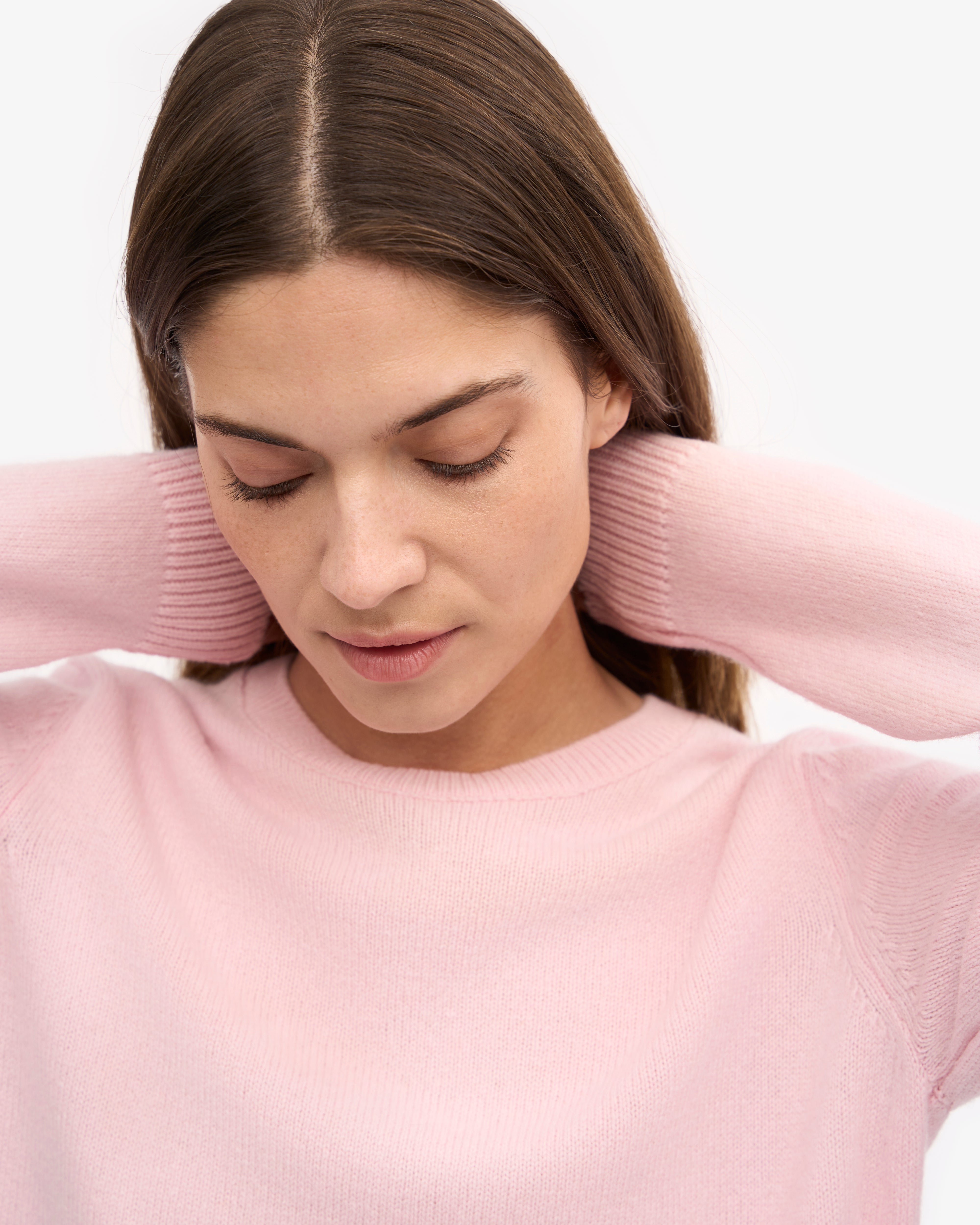 Women's Classic Merino Wool Crew Neck Sweater - Faded Pink | Soft & Warm Winter Knitwear for Casual Outfits & Office Wear