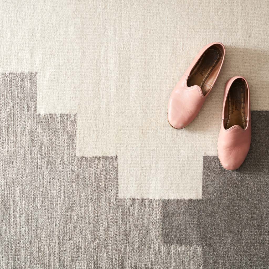 Handwoven Agustin Accent Rug - Boho Chic Home Decor for Living Room, Bedroom & Entryway