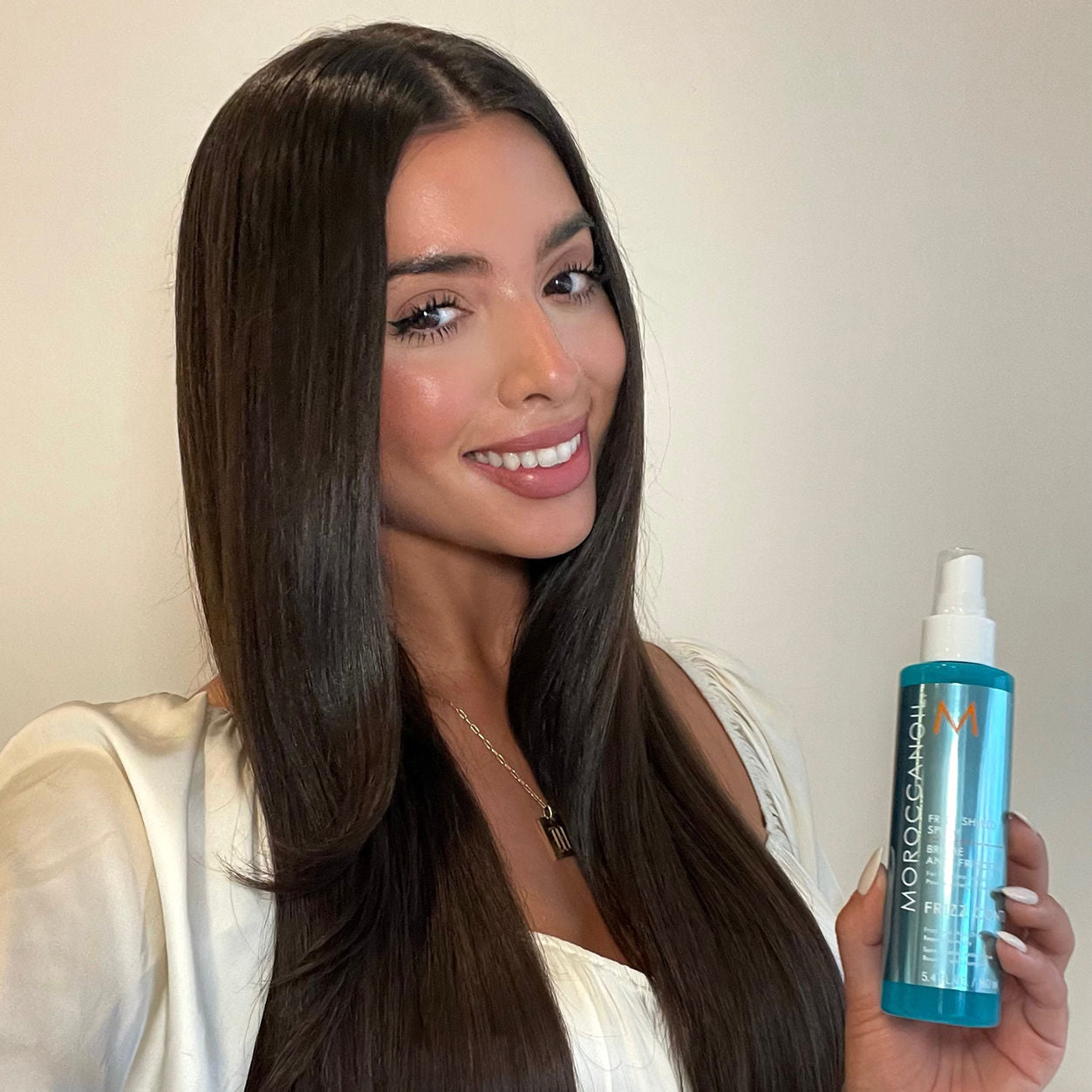 Frizz Shield Spray - Anti-Frizz Hair Serum for Smooth & Shiny Hair - Perfect for Dry, Damaged & Curly Hair - Use Before Styling or Air Drying