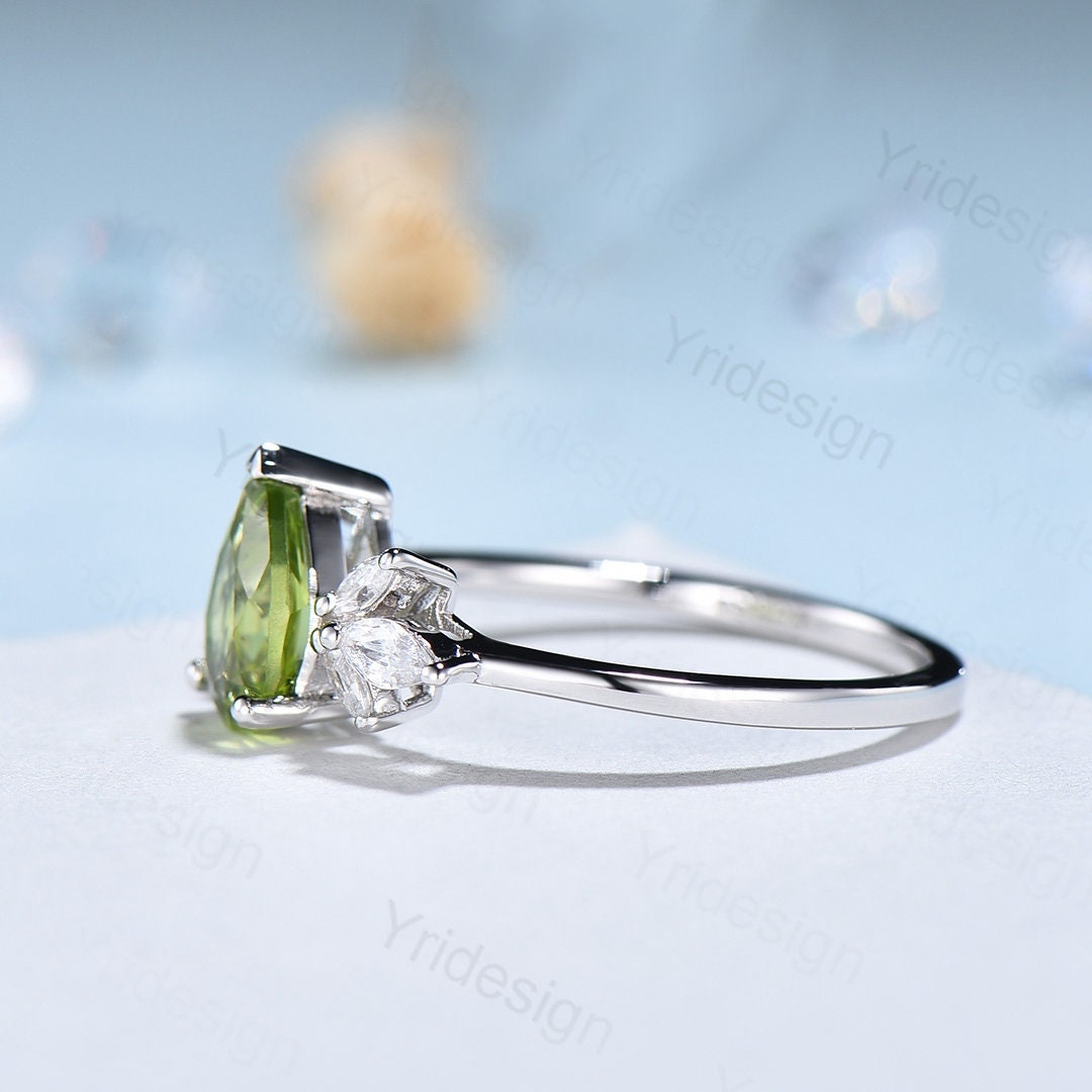 Natural Peridot Engagement Ring for Women - Pear Shaped Vintage Rose Gold Wedding Band, August Birthstone Bridal Anniversary Jewelry - Perfect for Proposals, Weddings & Special Occasions
