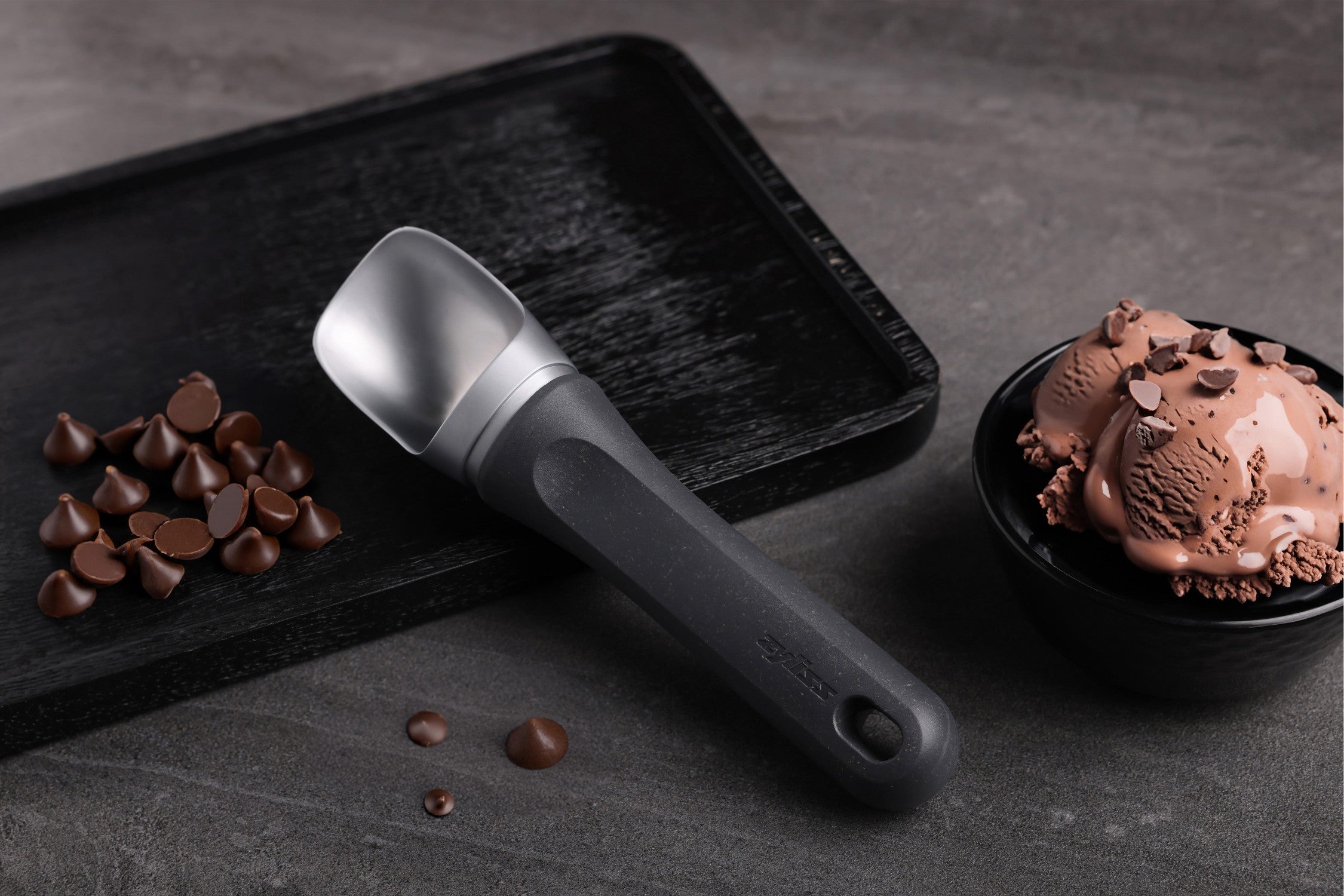 Premium Zyliss Ice Cream Scoop - Durable Stainless Steel with Comfortable Grey Handle - Perfect for Gelato, Sorbet & Frozen Desserts at Home or Parties